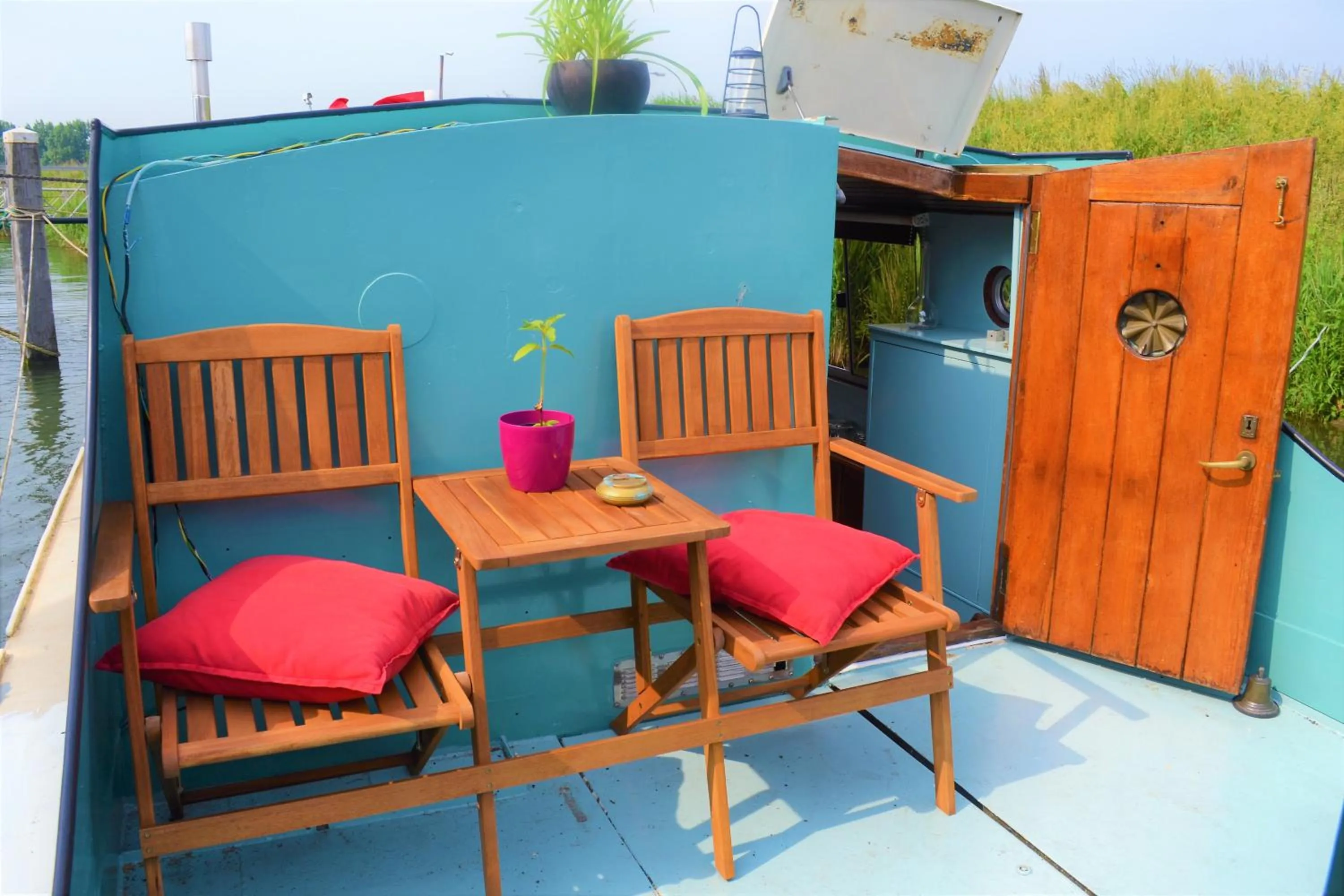 Facade/entrance in Floating B&B Amsterdam