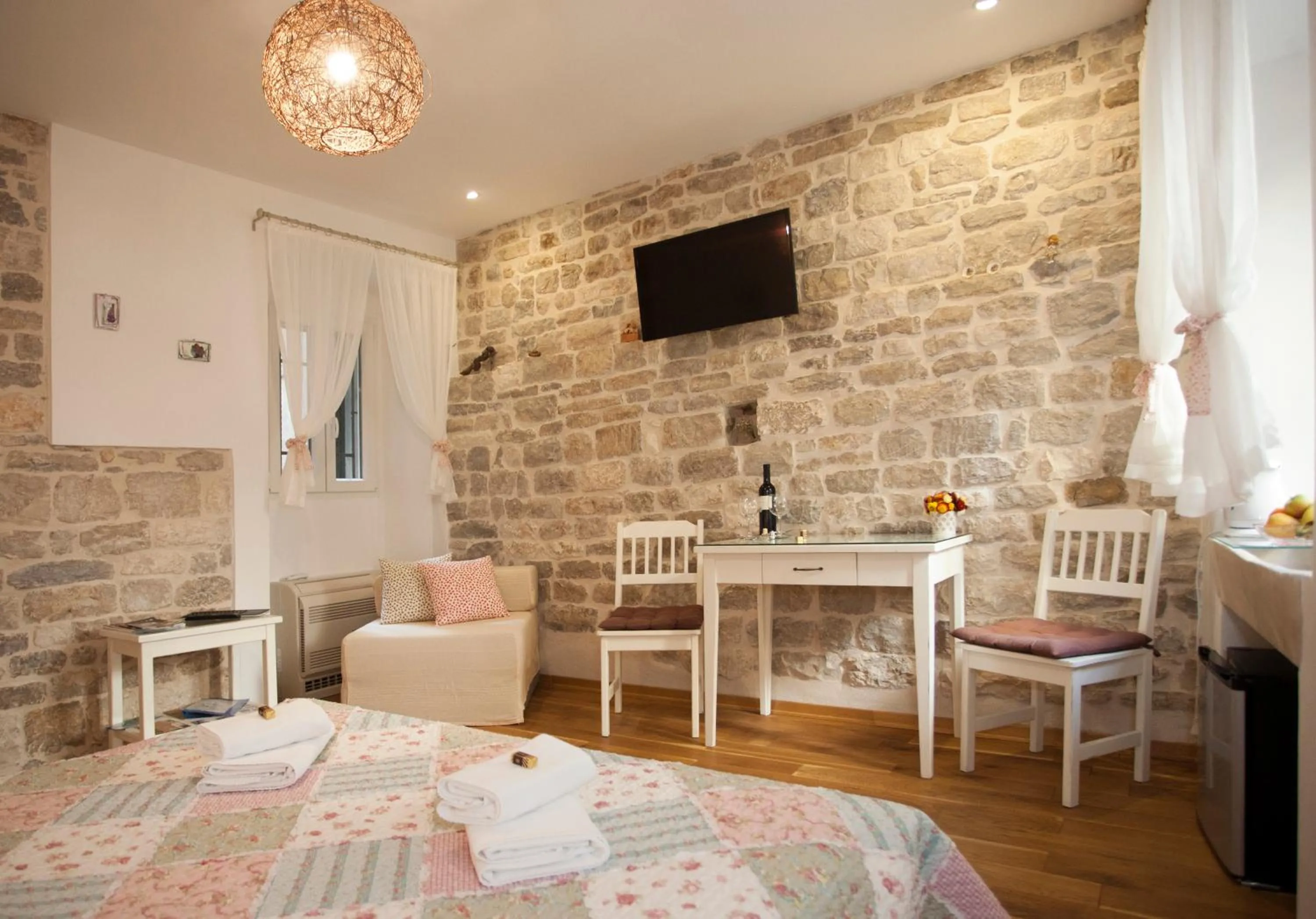 Other, Bed in Luxury Room Kokola