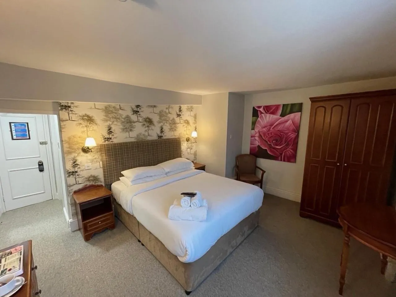 Bedroom, Bed in The Old Bell - Warminster