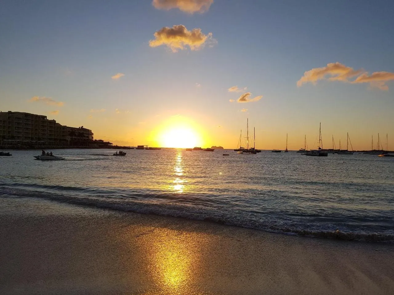 Beach in Baker's Suites