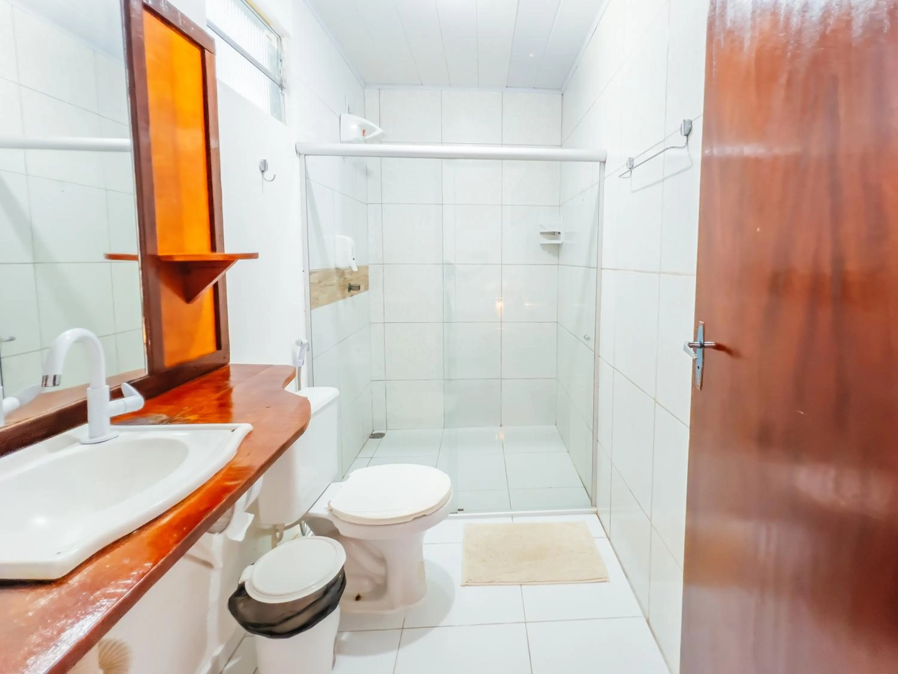 Shower in Pousada do Enildo