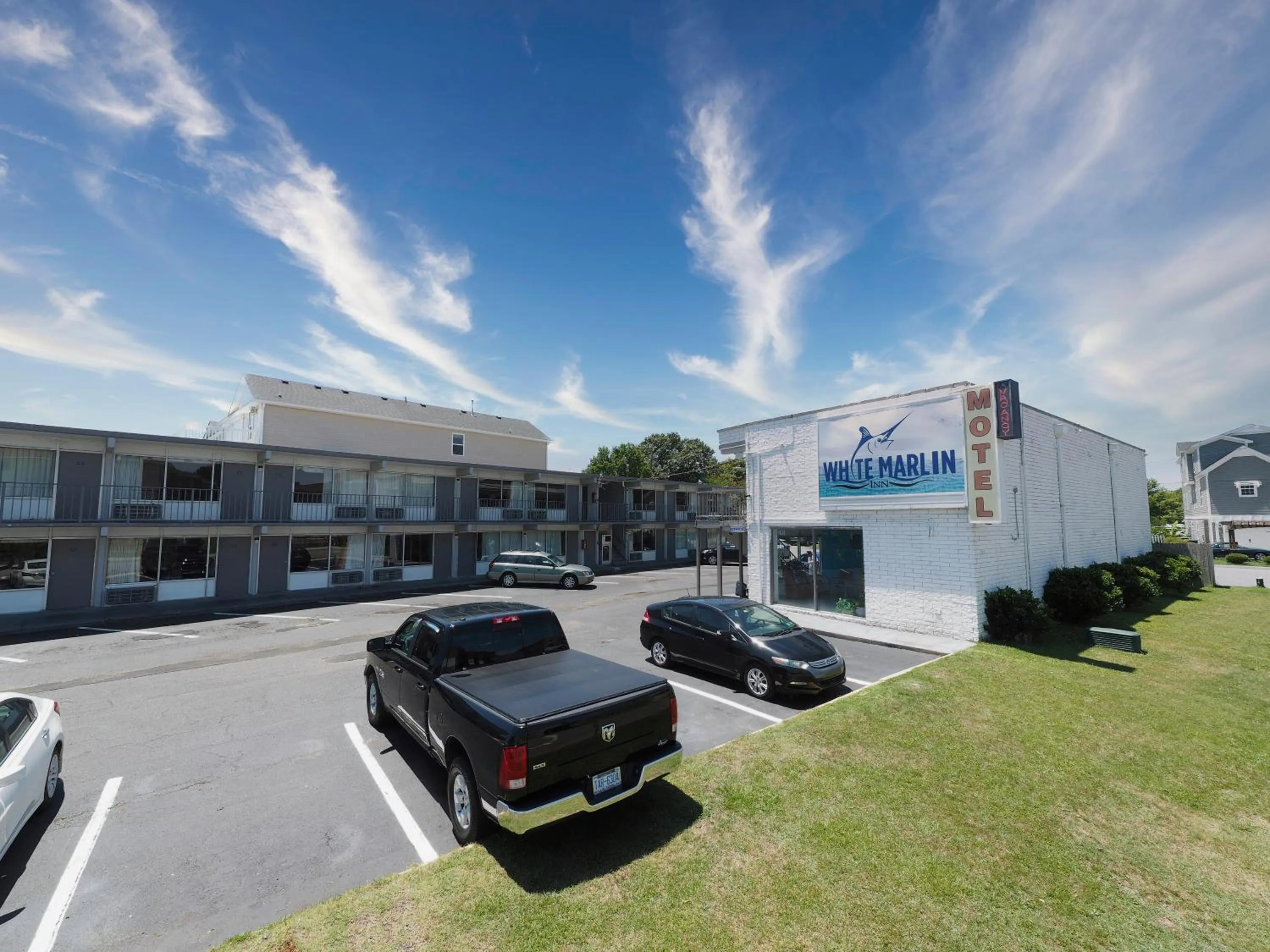 Property building in White Marlin Inn - Virginia Beach