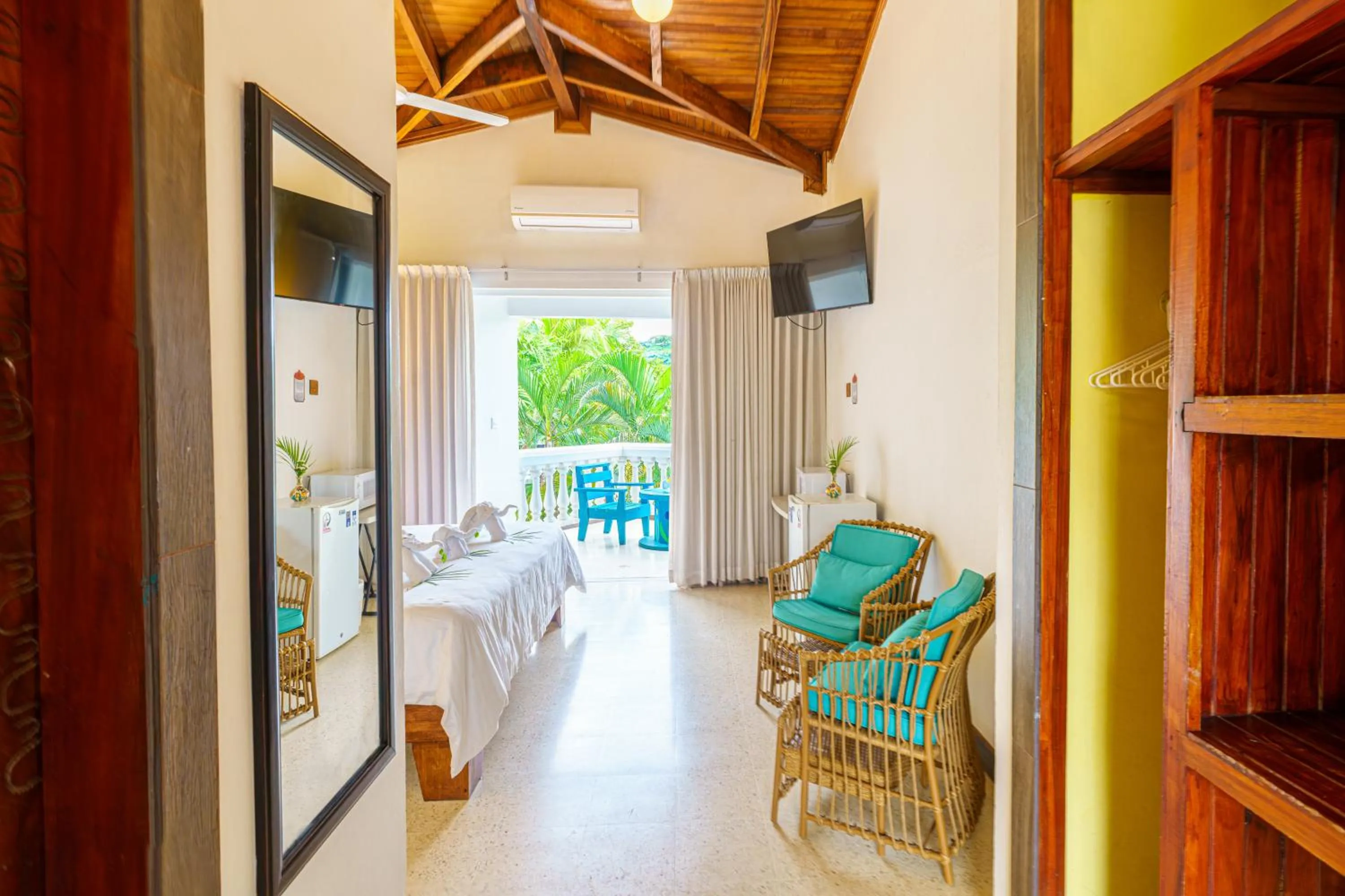 Photo of the whole room in Hotel Mar Rey