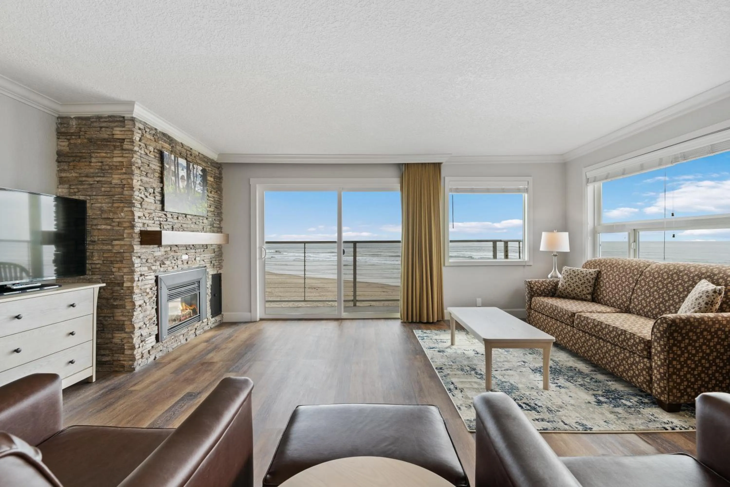 TV and multimedia in Tolovana Inn