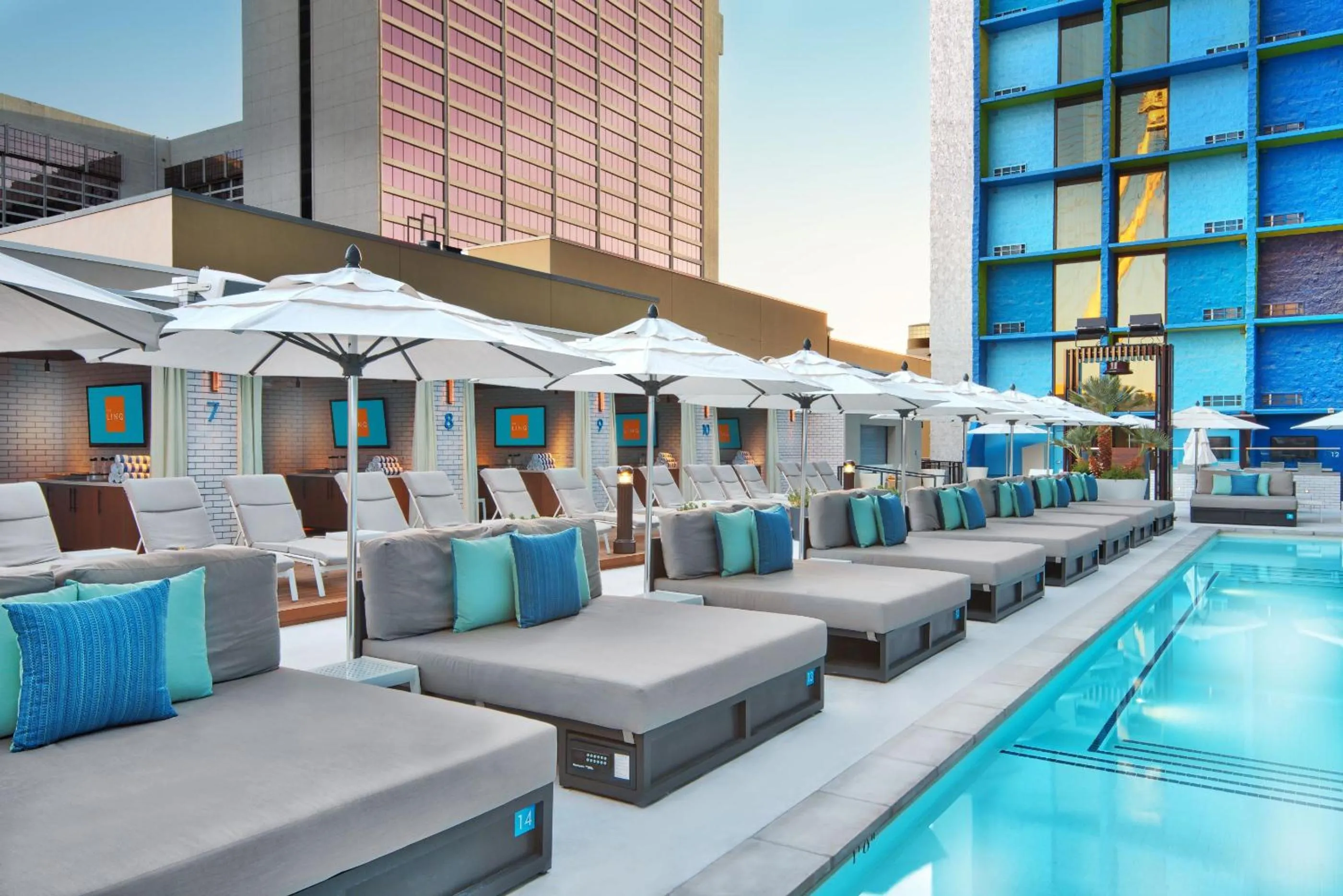 Swimming pool in The LINQ Hotel & Casino, A Caesars Destination