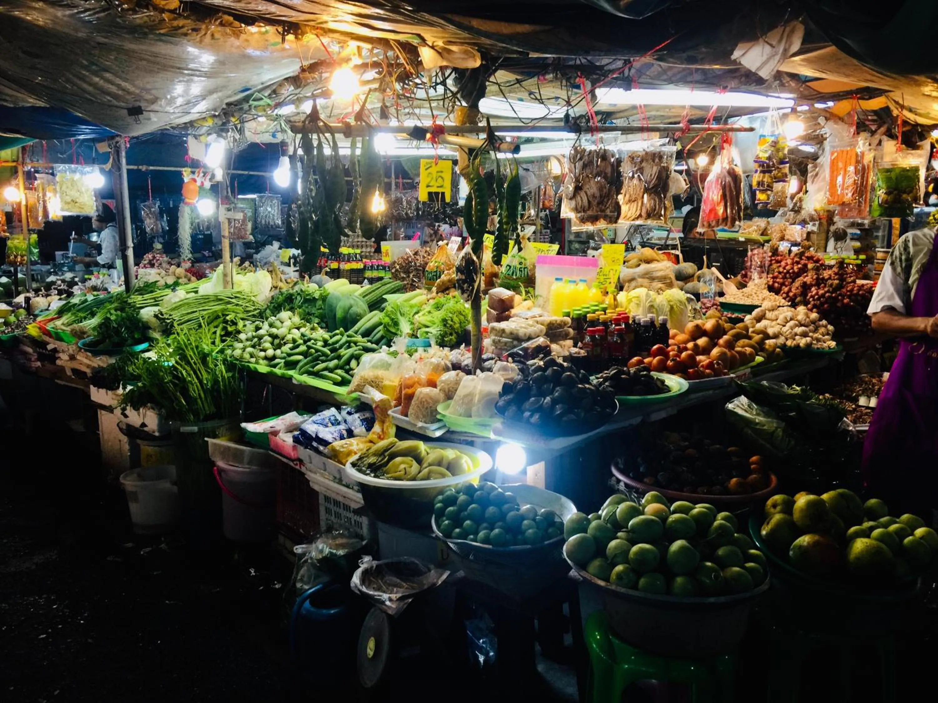 Restaurant/places to eat in Phuket Sunny Hostel