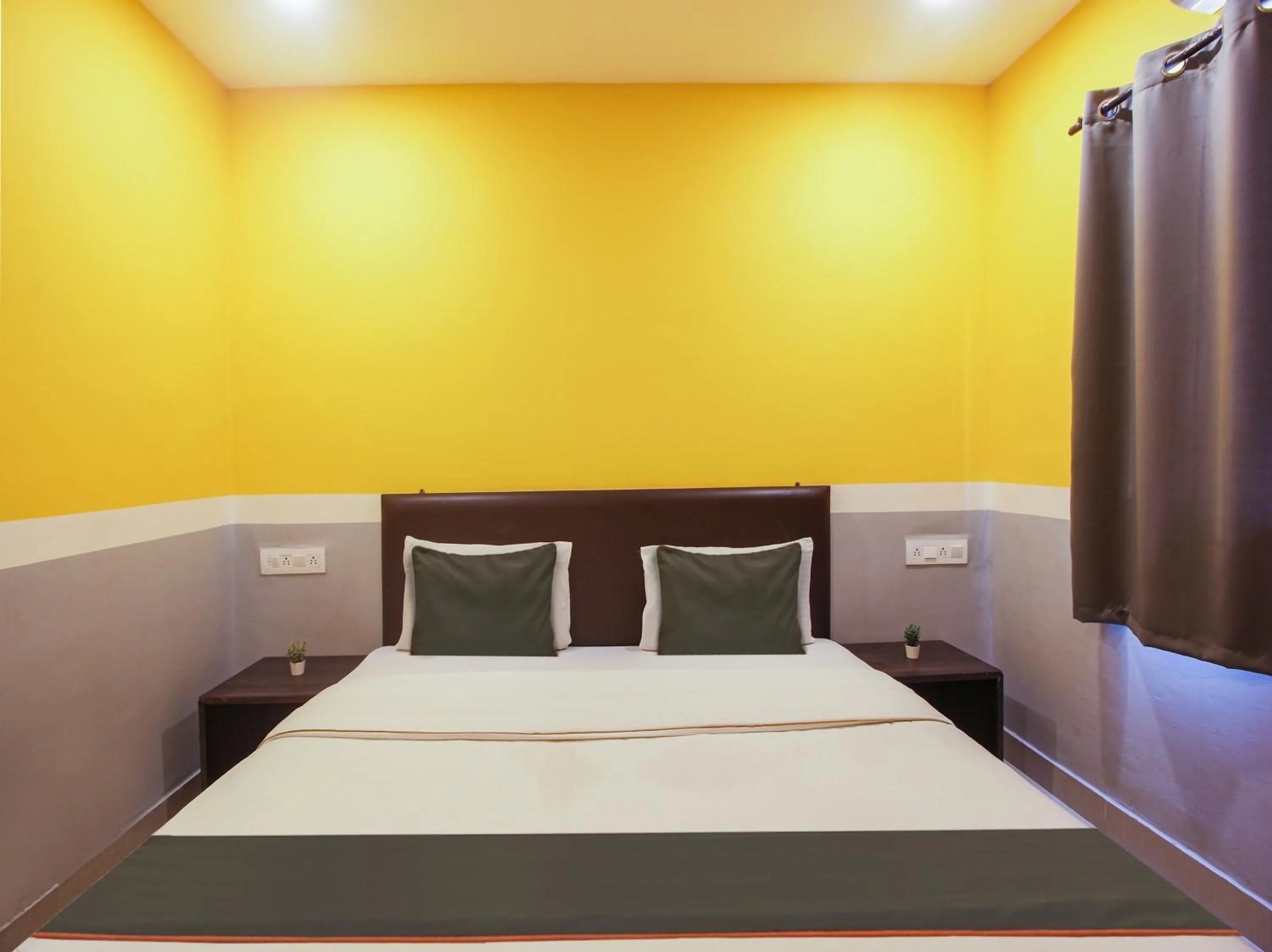 Bedroom, Bed in Hotel O MAP INN