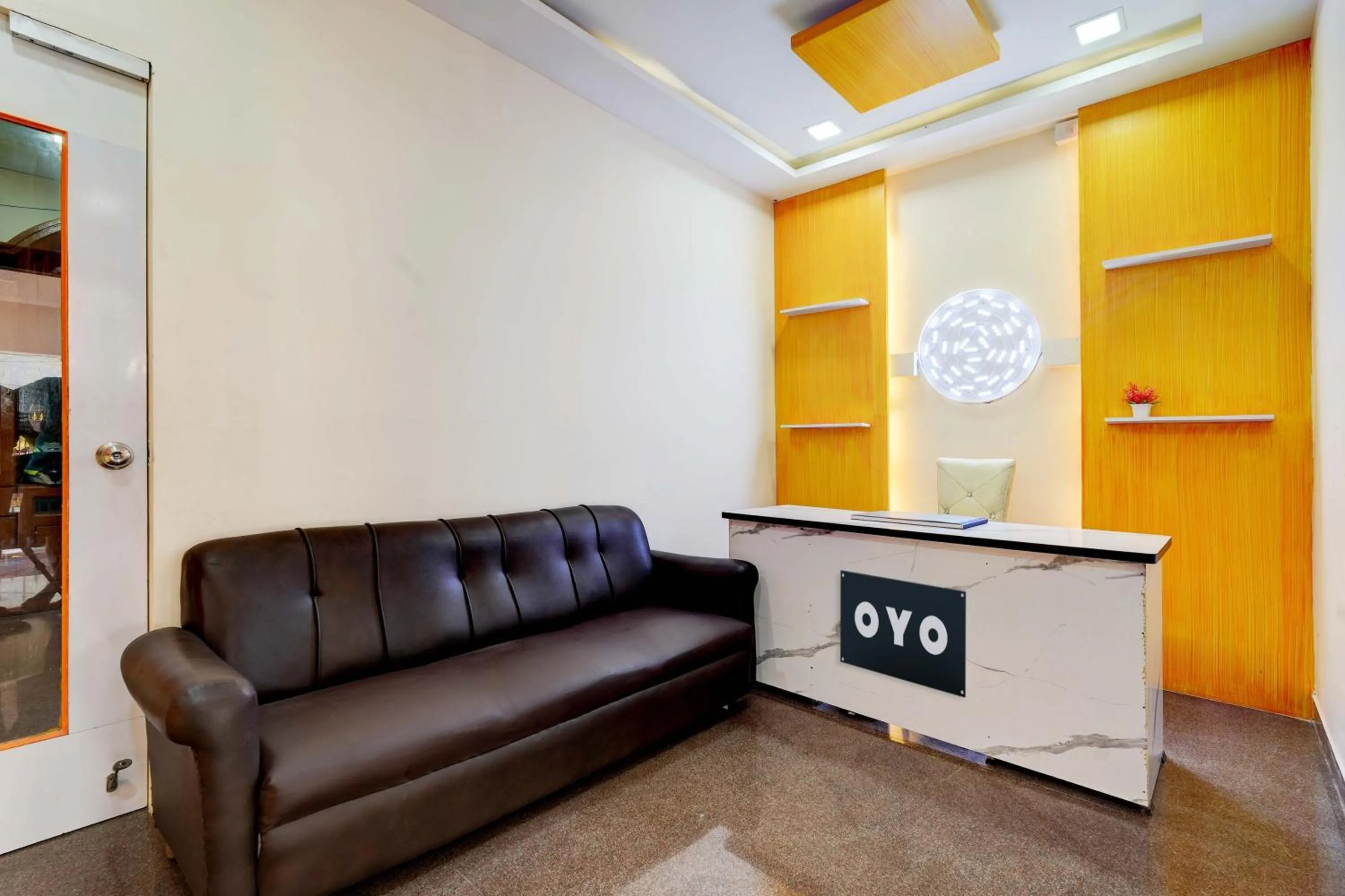 Lobby or reception in Super Hotel O VSV Guest House