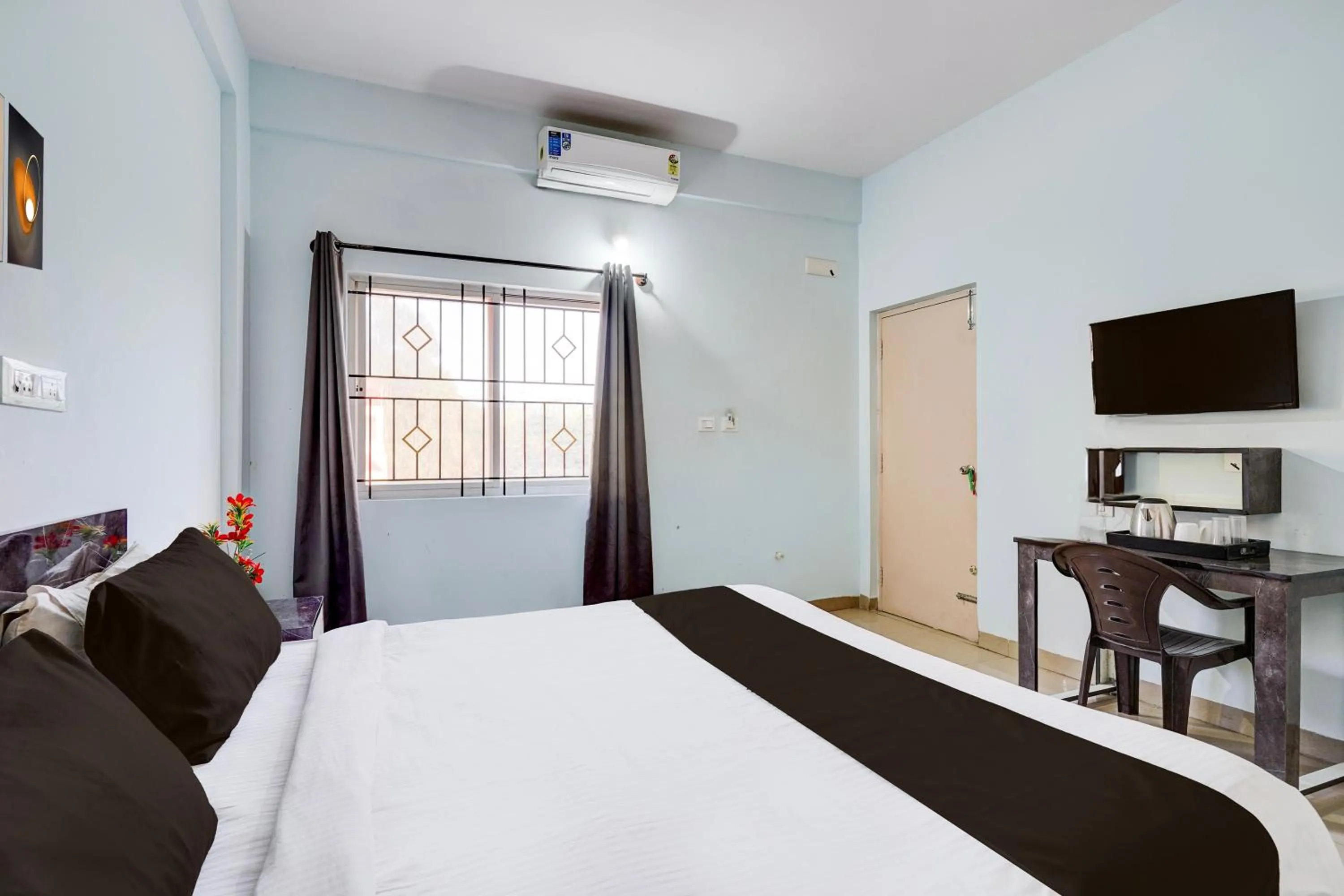 Bedroom, Bed in Super Collection O Uttarahalli