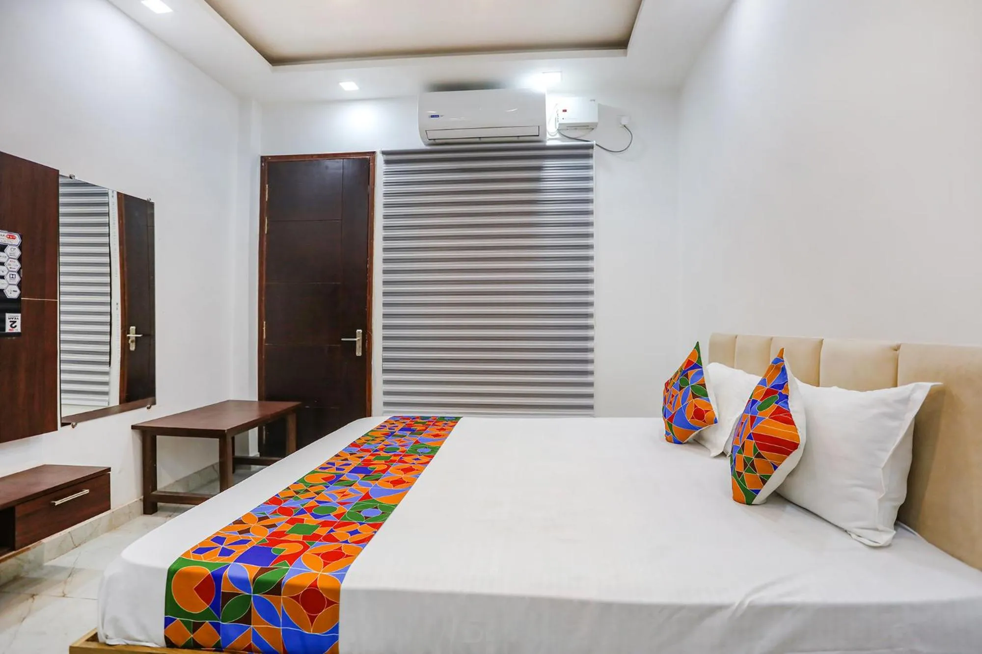 Bed in Fabhotel JP Villa - Nr Stadium