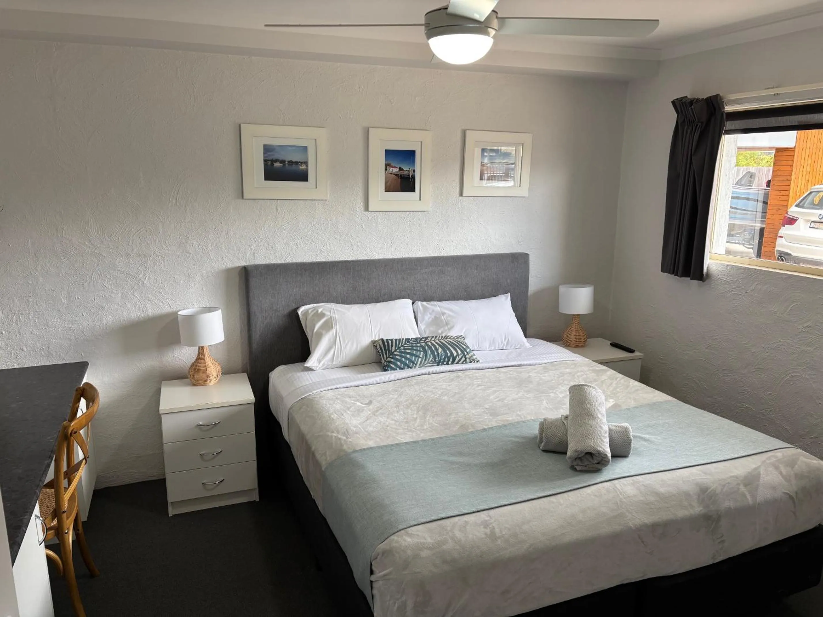 Bedroom, Bed in Merimbula Lake Apartments