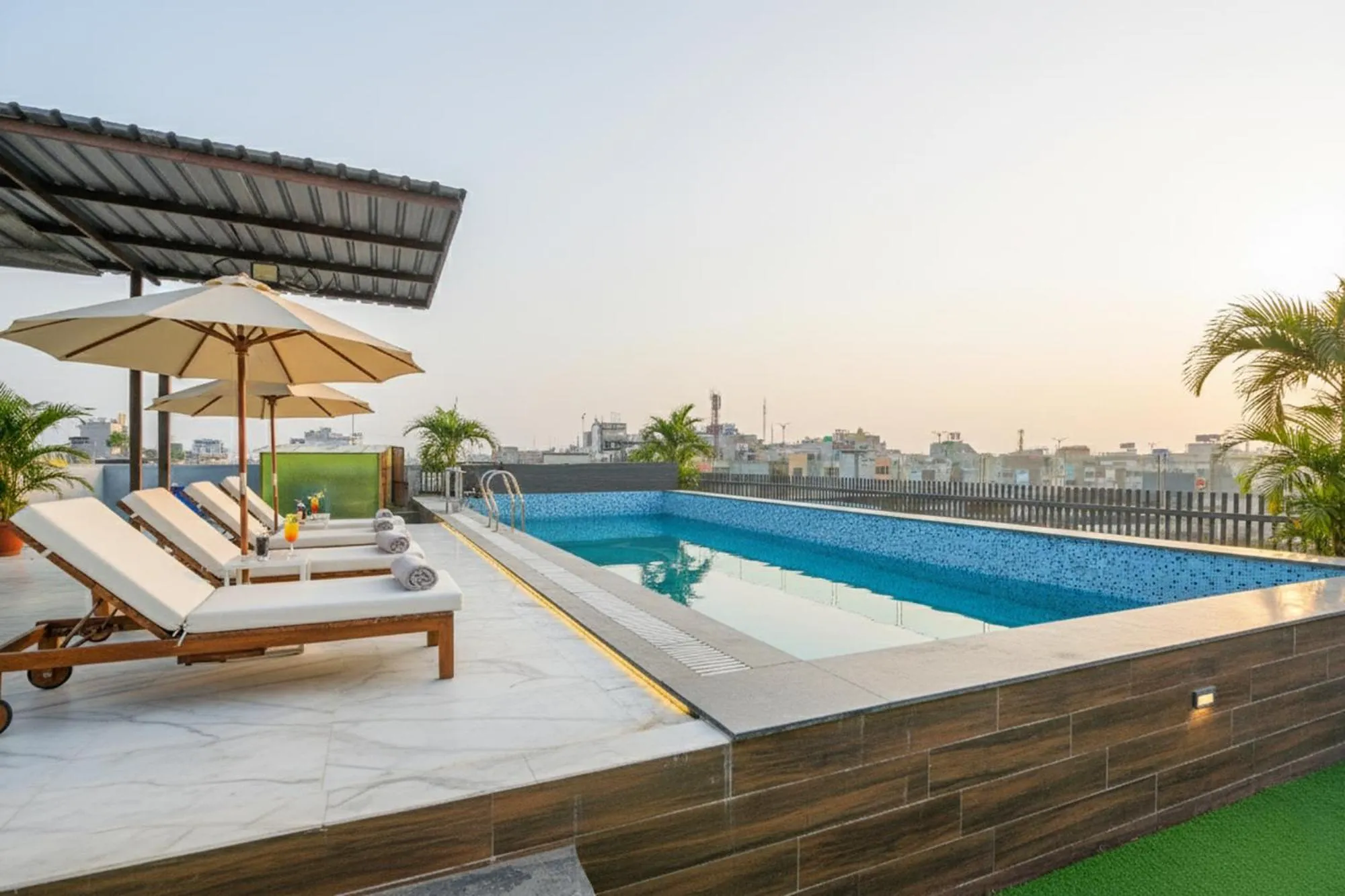 Swimming pool in FabHotel Amar Villa