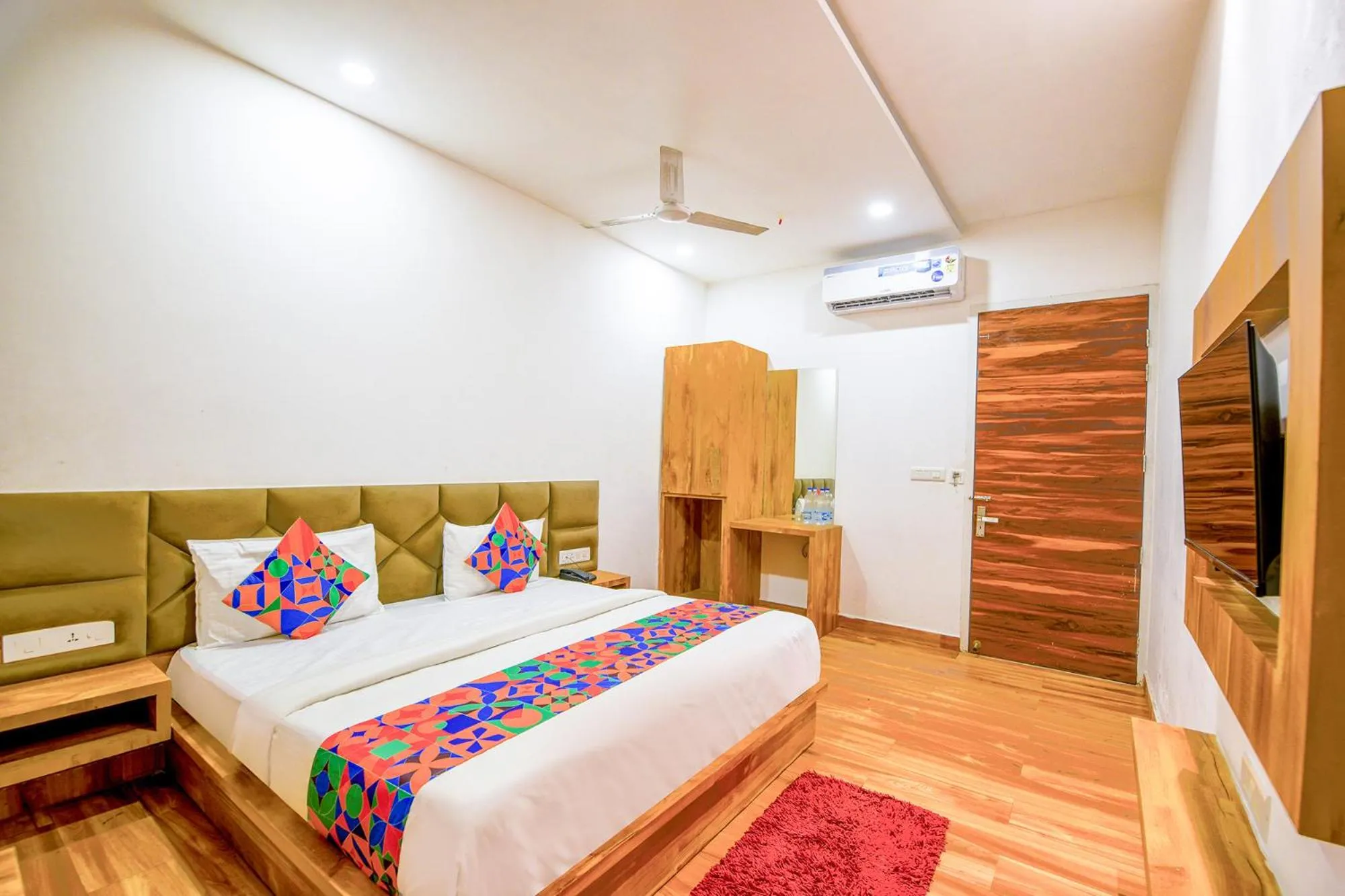 Bed in FabHotel Amar Villa