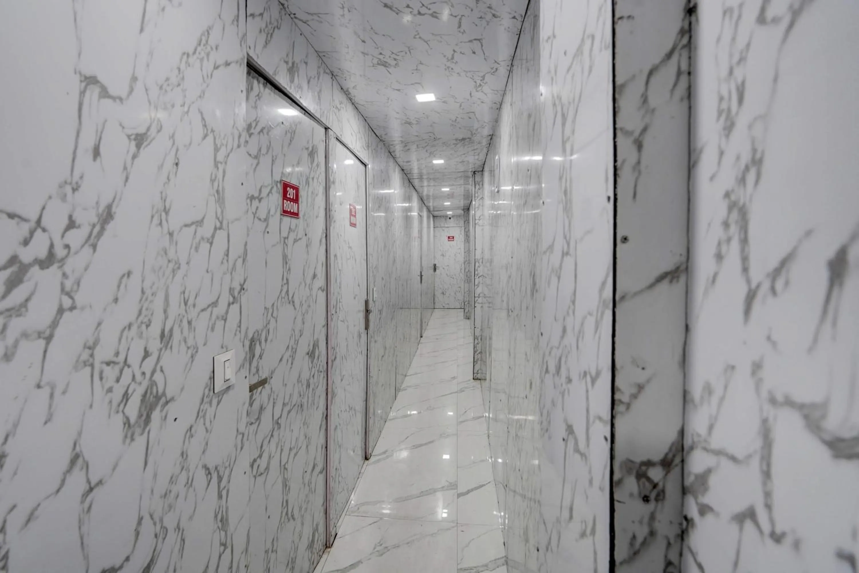 Lobby or reception in Hotel O POP A Happy Hours Plaza