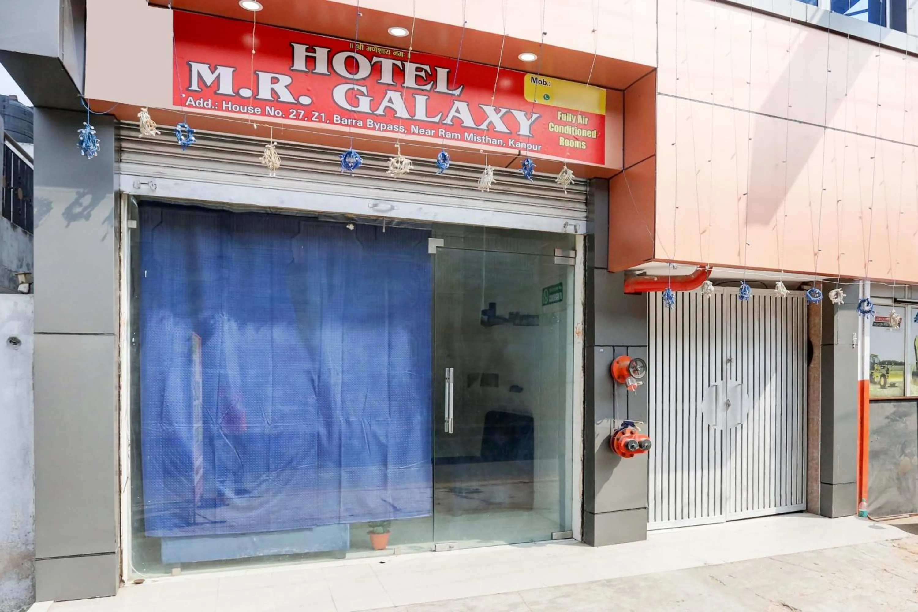 Facade/entrance in Hotel O M R Galaxy
