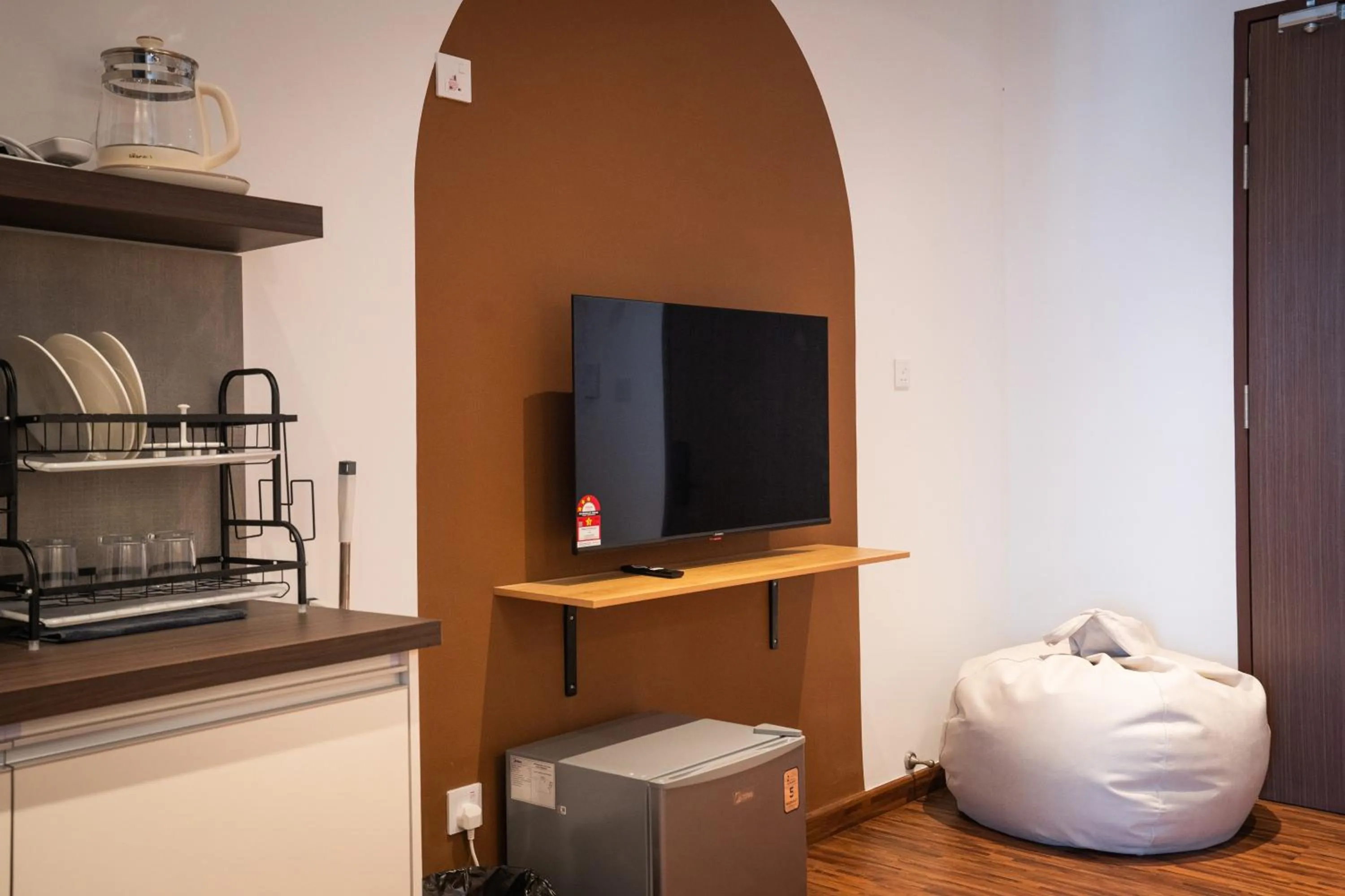 TV and multimedia in K Avenue by Pinstay