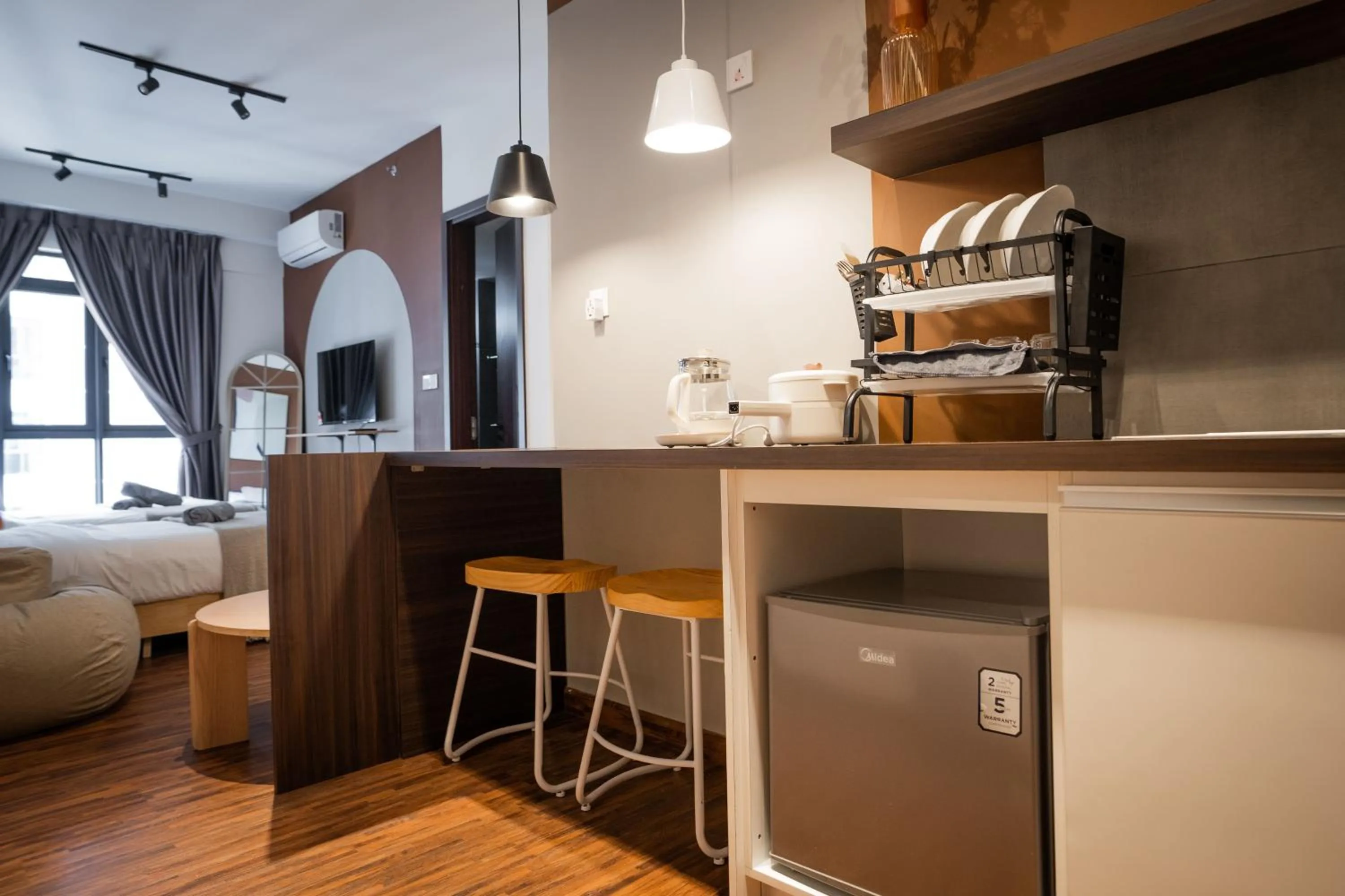 Kitchen or kitchenette, Bed in K Avenue by Pinstay