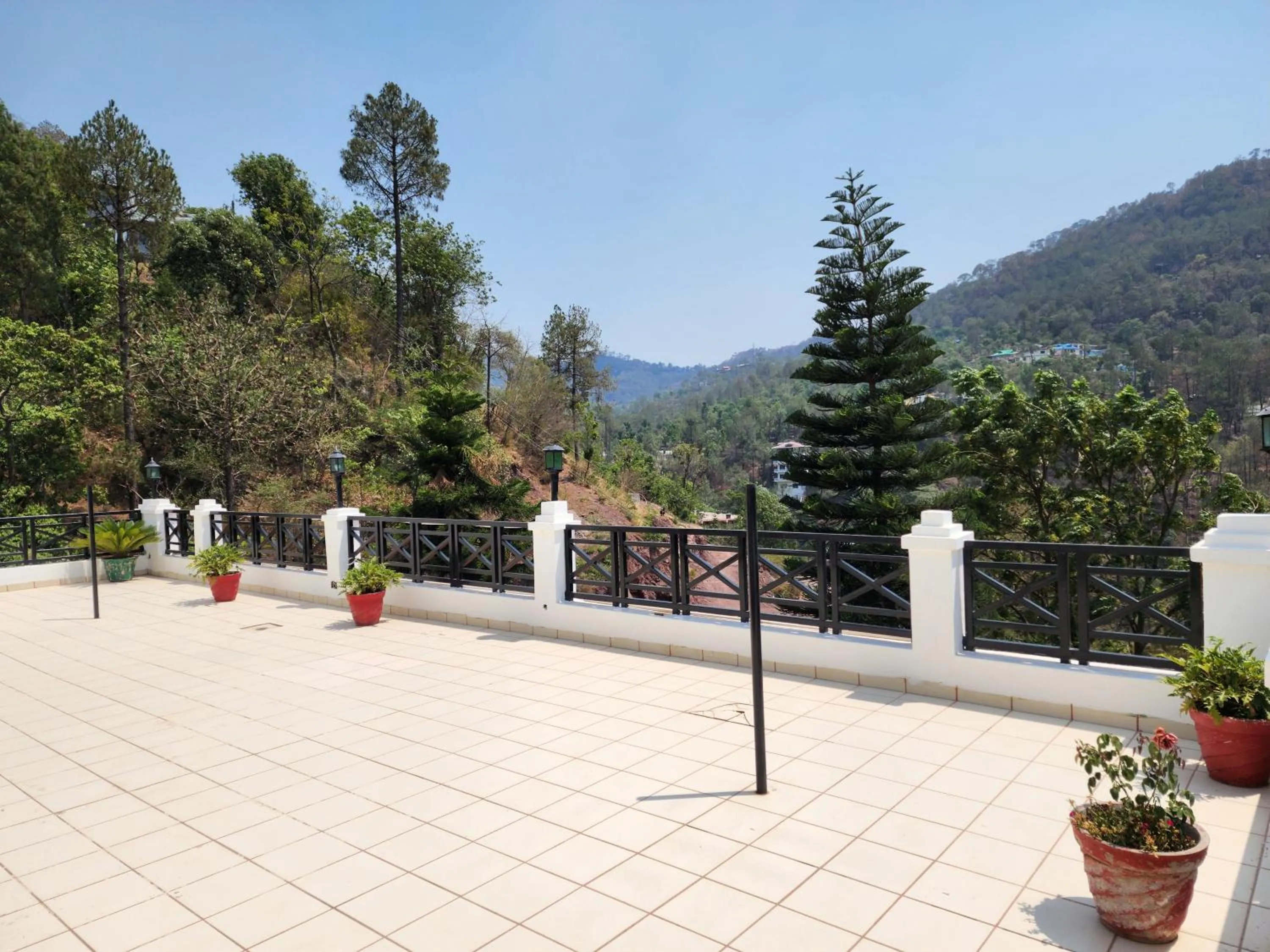 Hotel Royal Ark - Kasauli