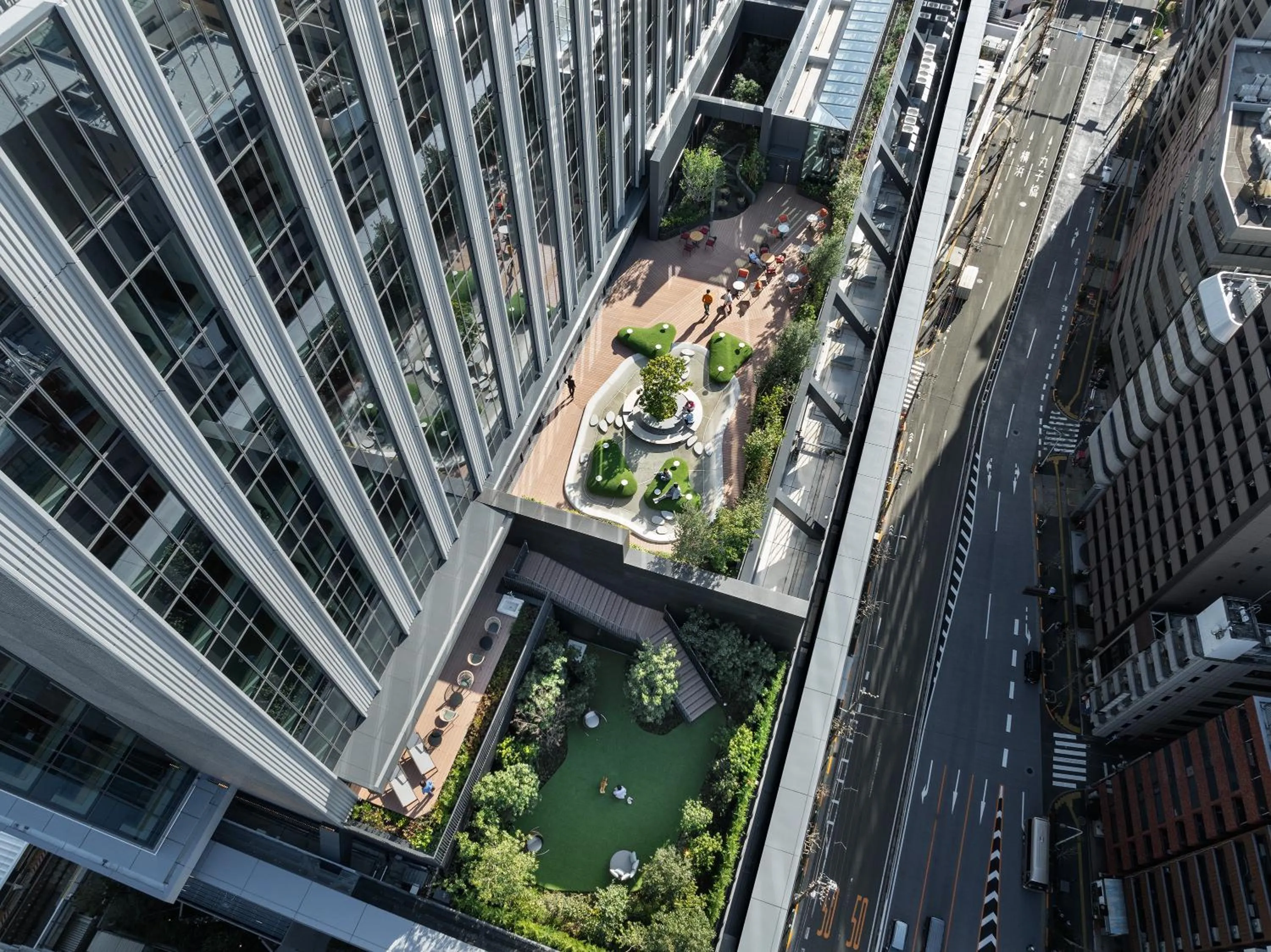 Balcony/Terrace in OMO5 Tokyo Gotanda by Hoshino Resorts