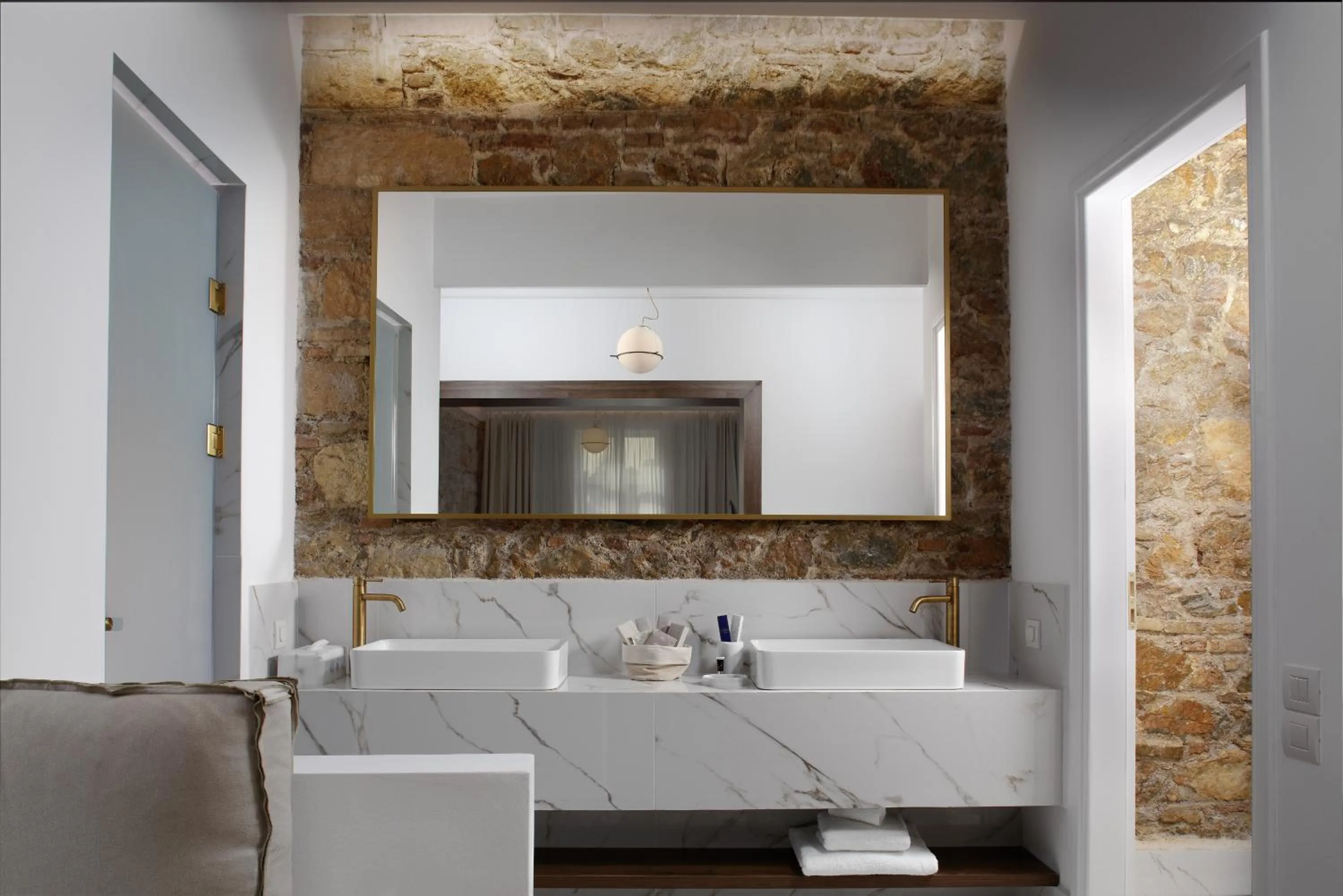 Bathroom in La Divina