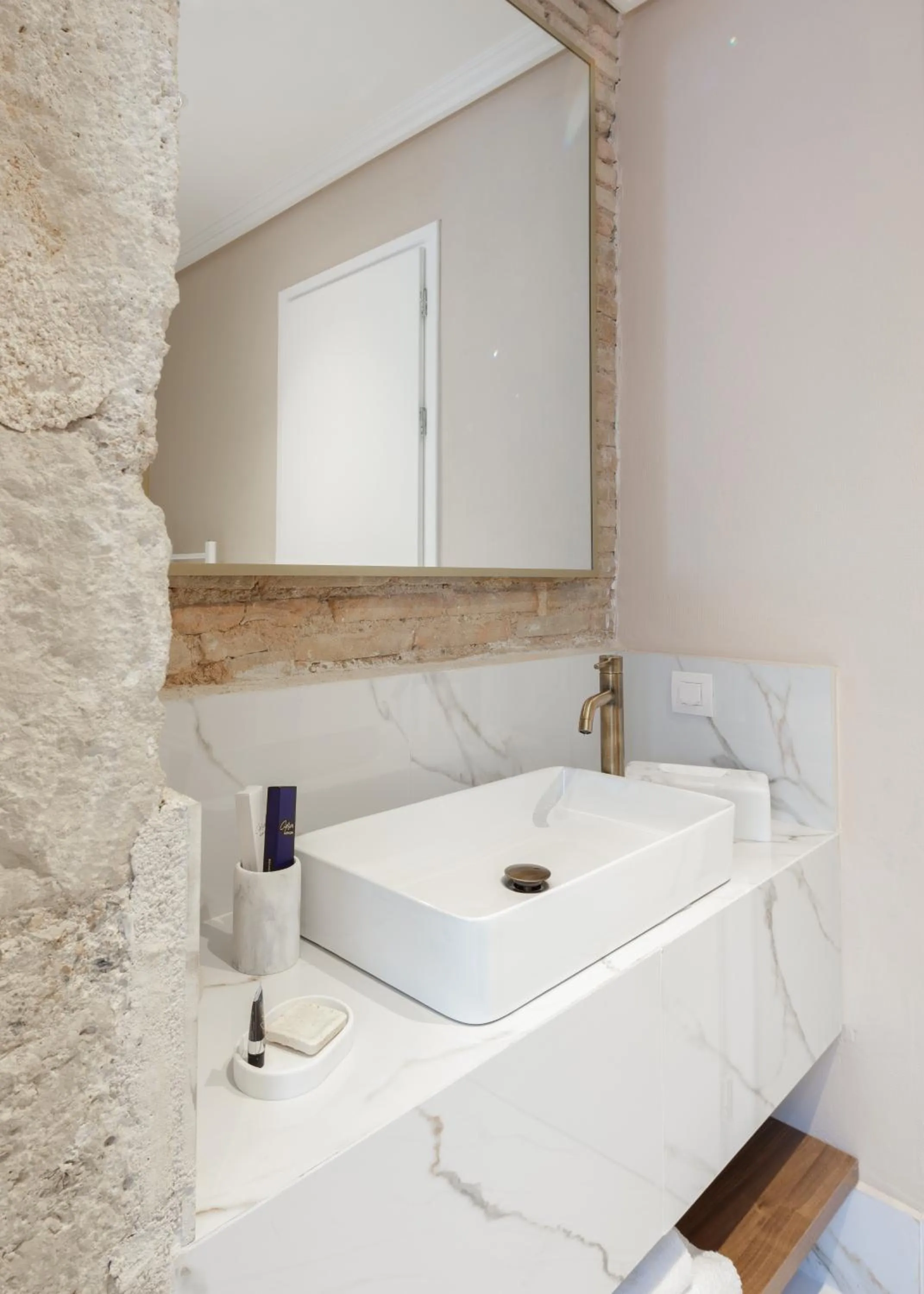 Bathroom in La Divina