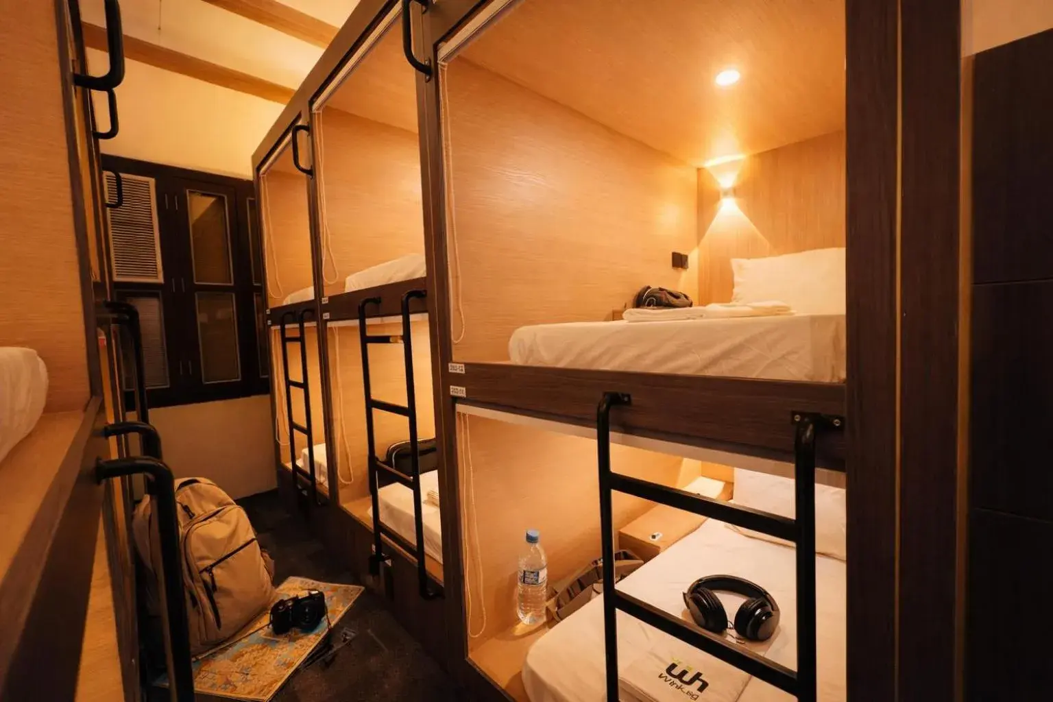 2 x Capsule Pod in Mixed Room in Wink at Perak Road 2 x Capsule Pod in Mixed Room in Wink at Perak Road