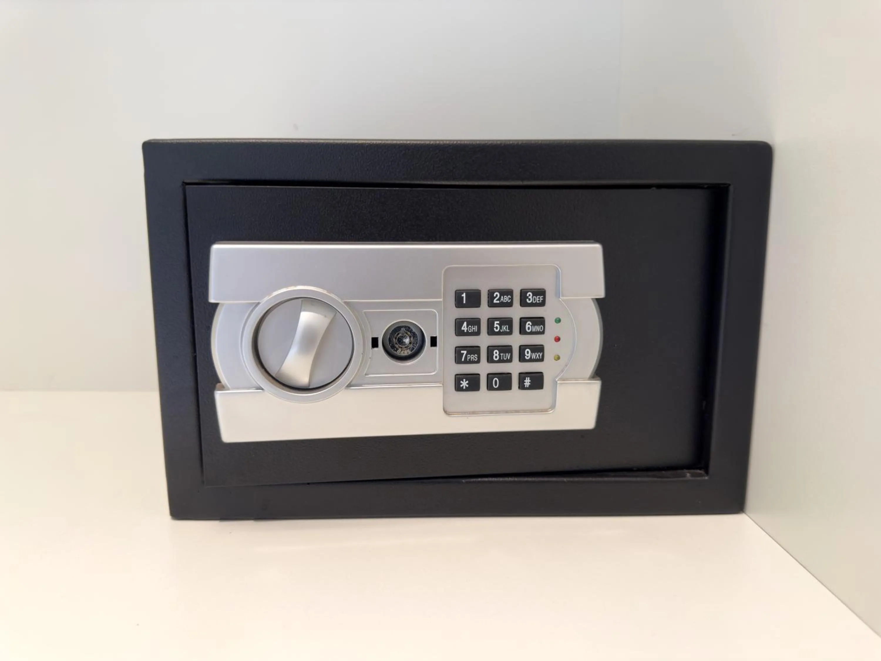 Hazuki, Modern Minimalist Apartment