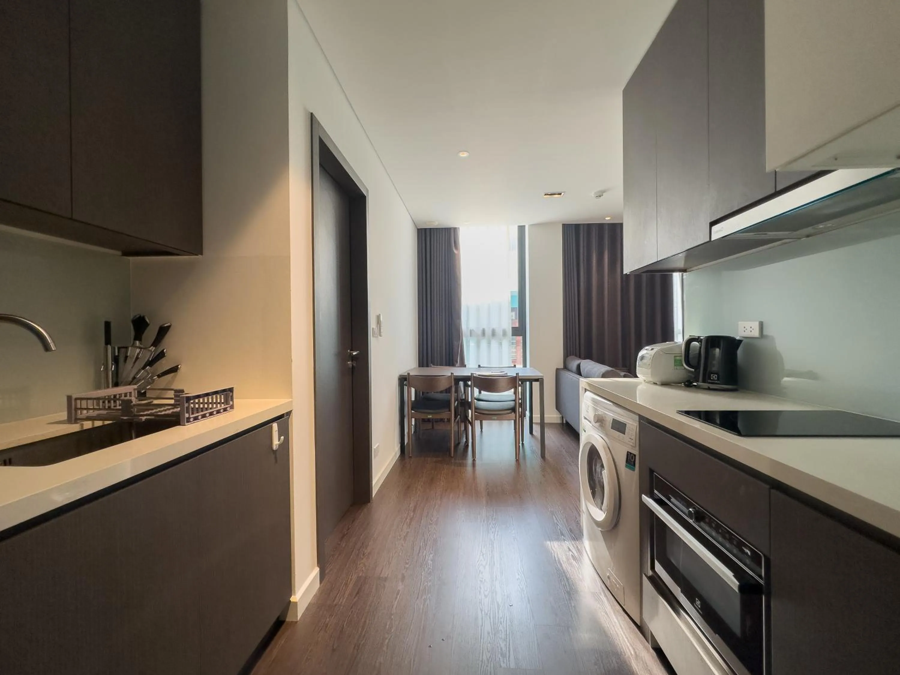 Hazuki, Modern Minimalist Apartment