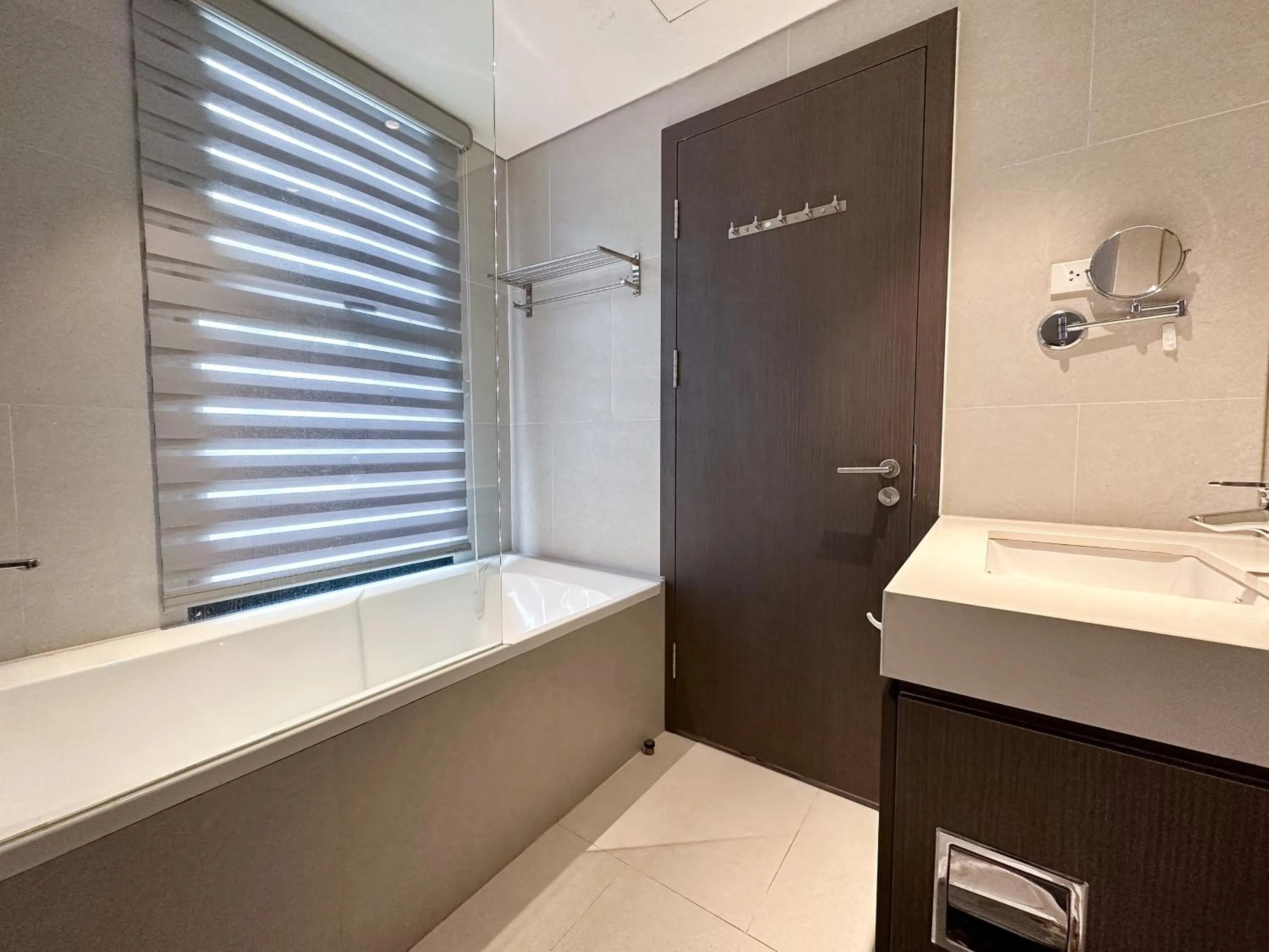 Hazuki, Modern Minimalist Apartment