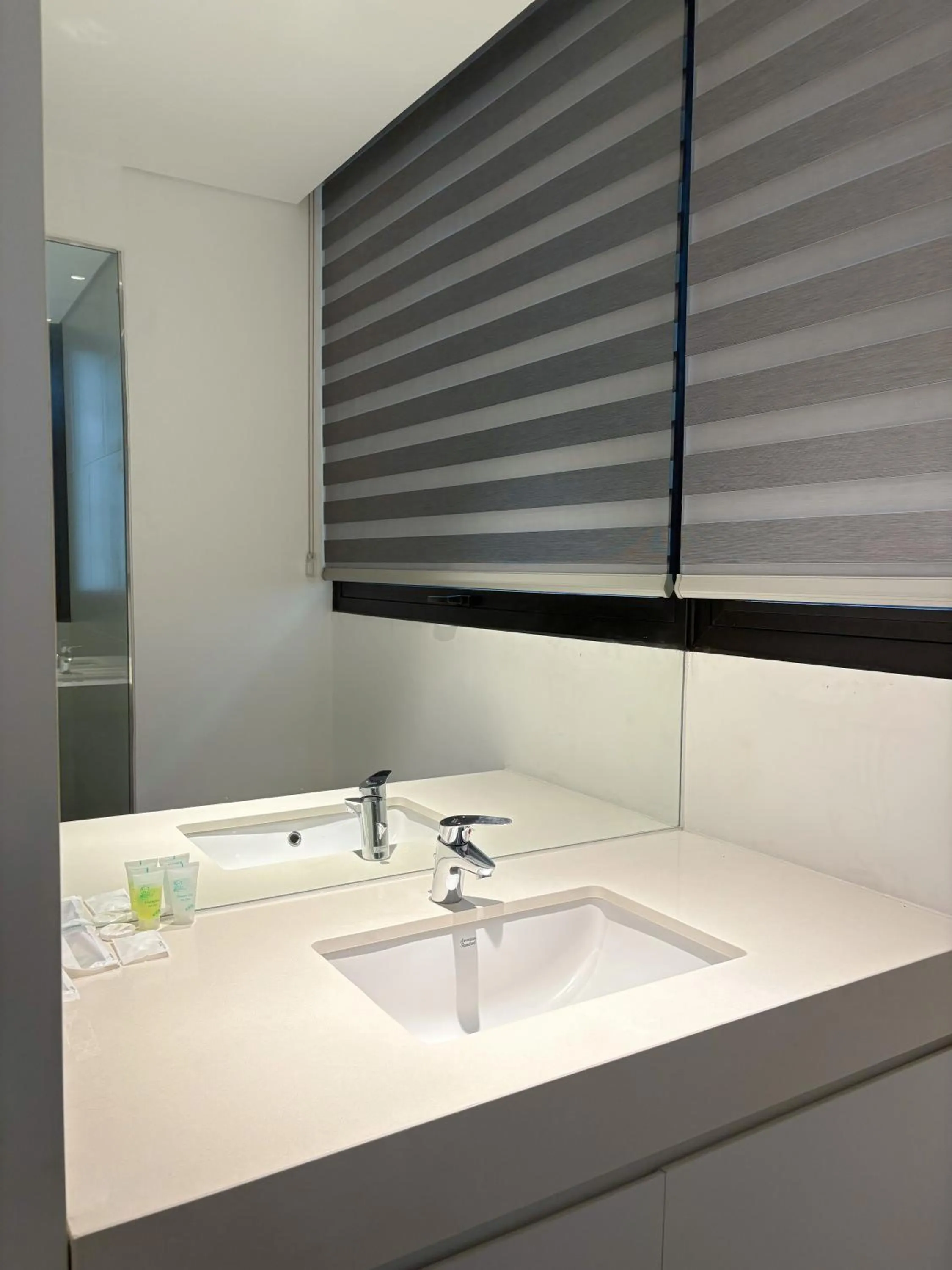 Hazuki, Modern Minimalist Apartment