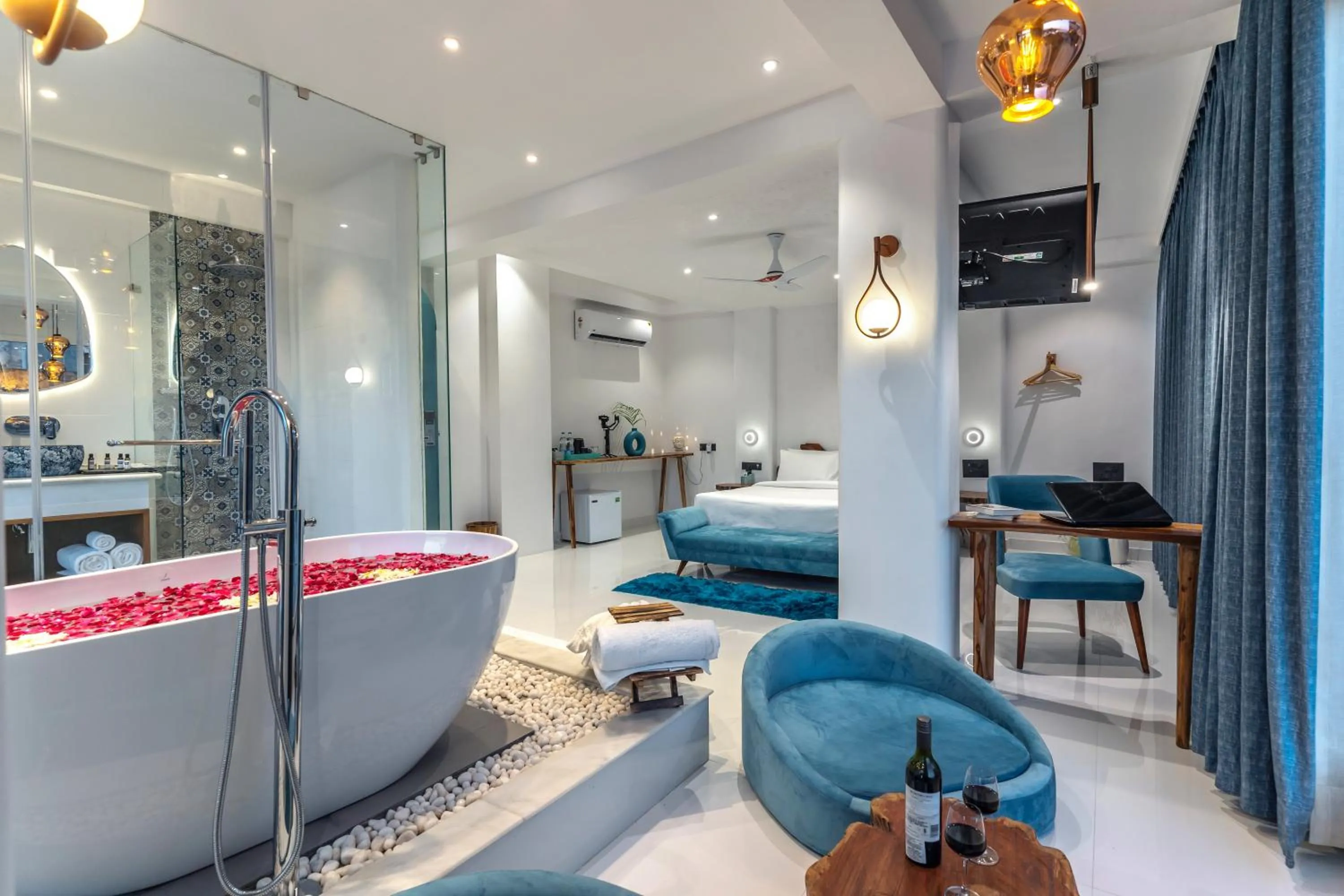 Bathroom in Moustache Udaipur Luxuria