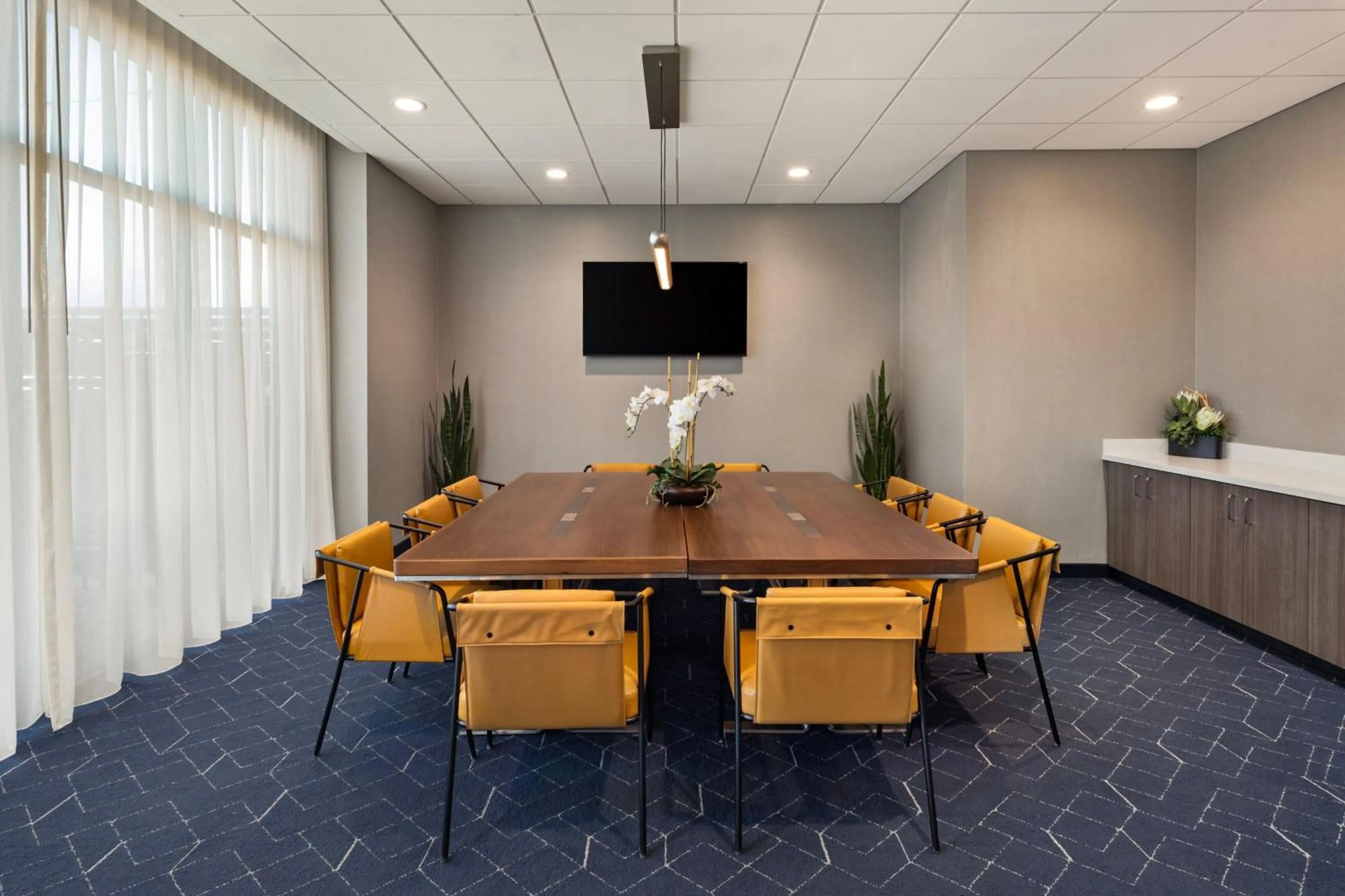 Meeting/conference room in Courtyard by Marriott Bettendorf