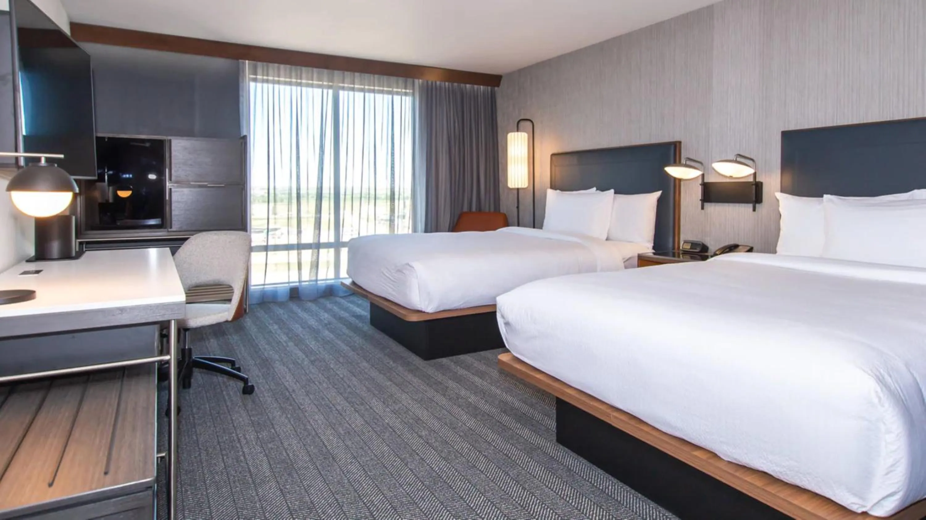 Bed in Courtyard by Marriott Bettendorf