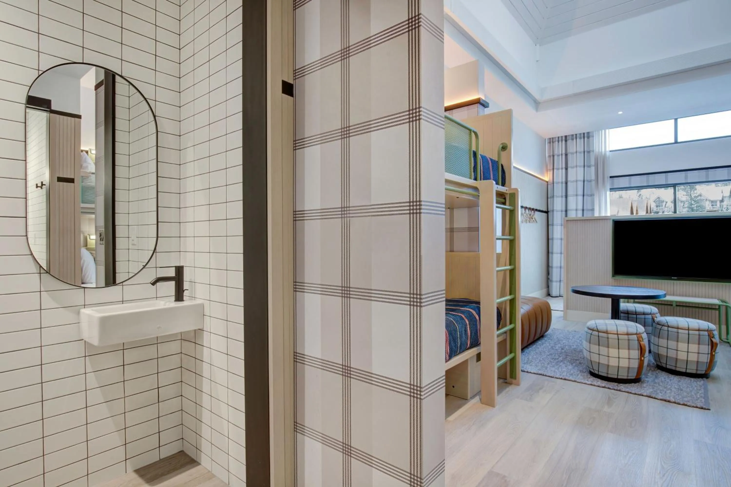 Bathroom in Banff Voyager Inn