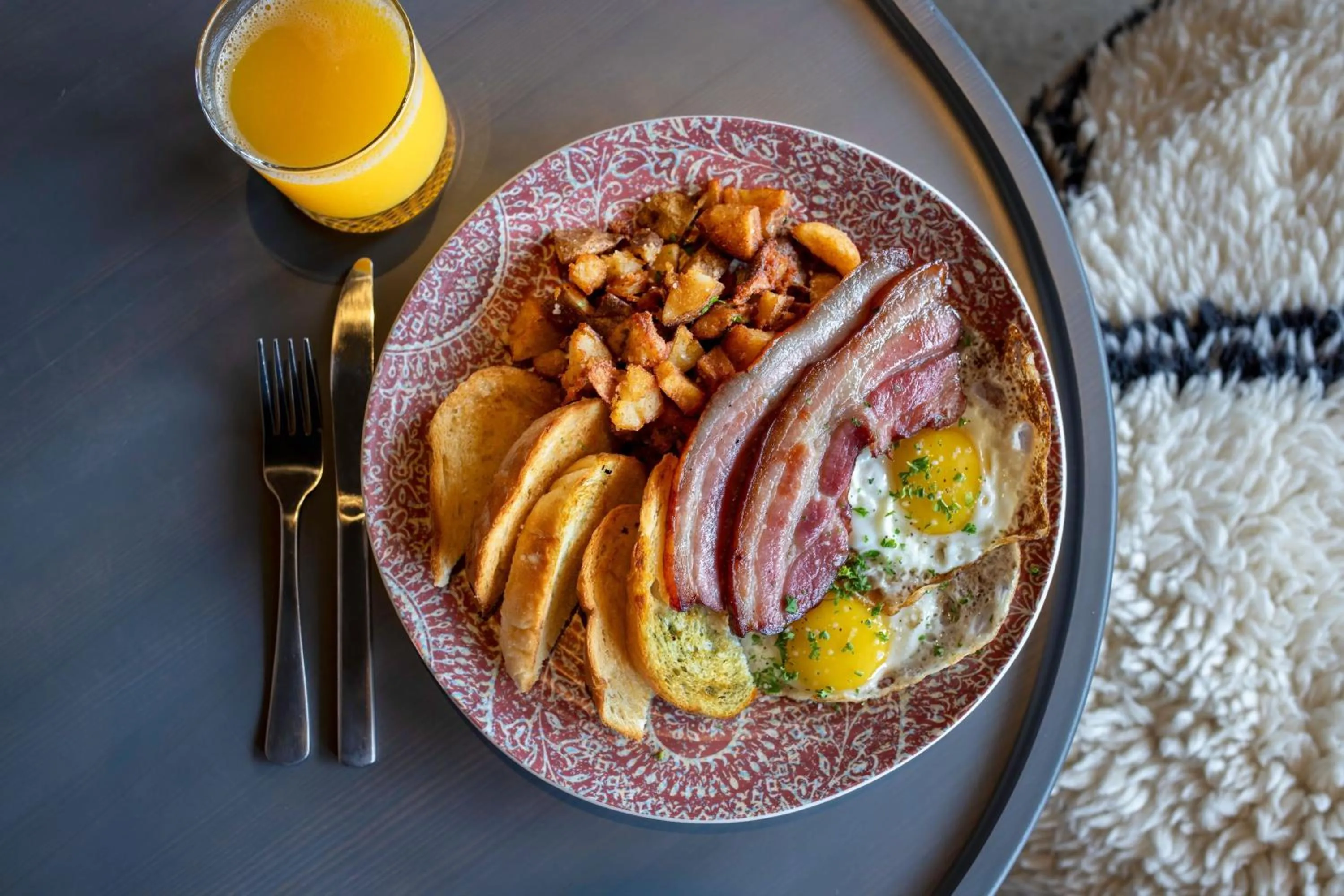 Breakfast, Food in Banff Voyager Inn