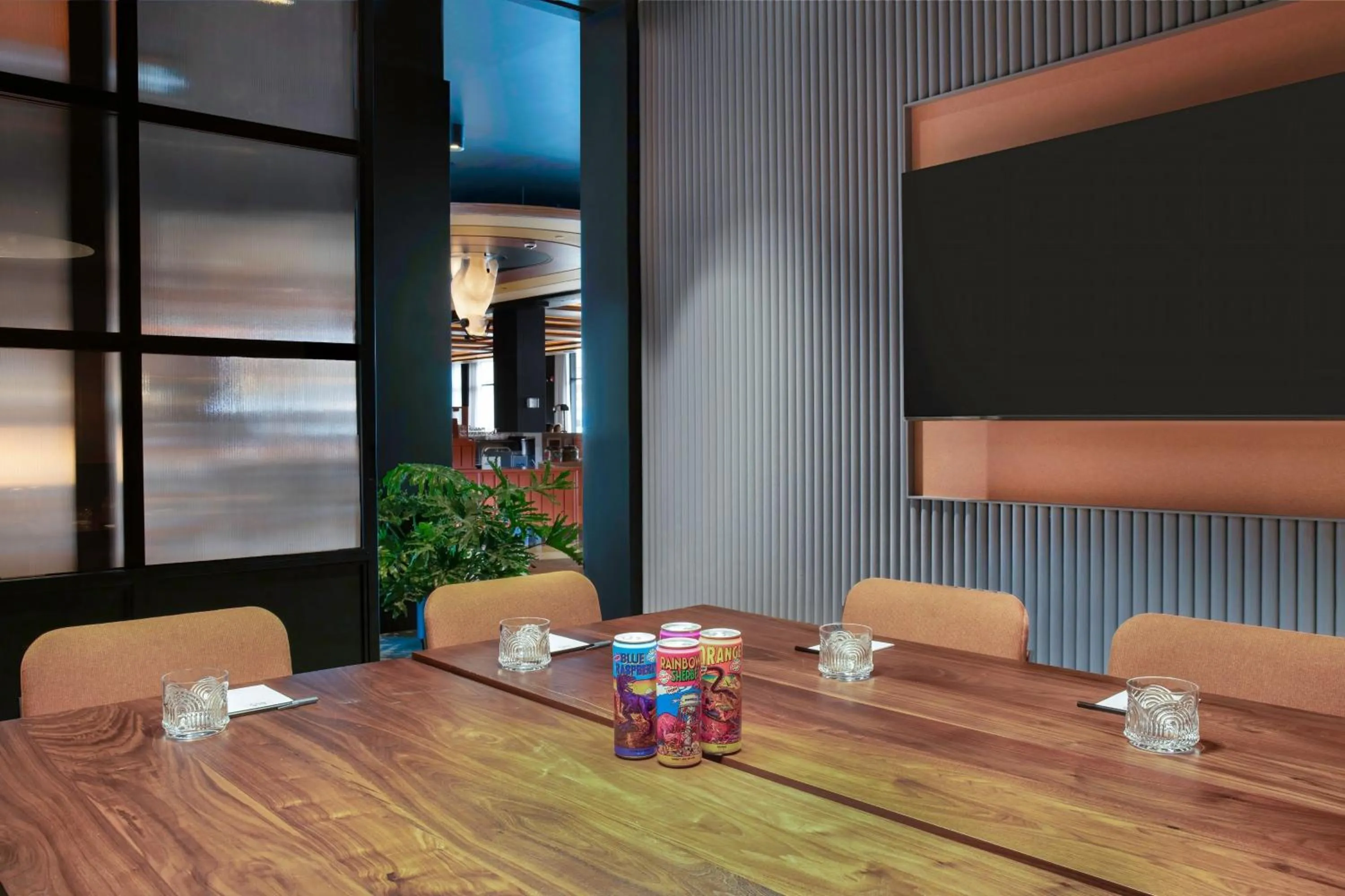 Restaurant/places to eat in Banff Voyager Inn