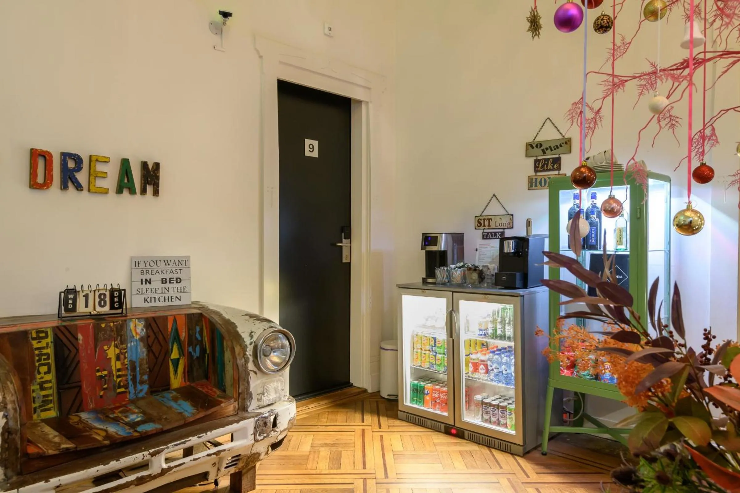 Property building in Hotel Oranjestaete