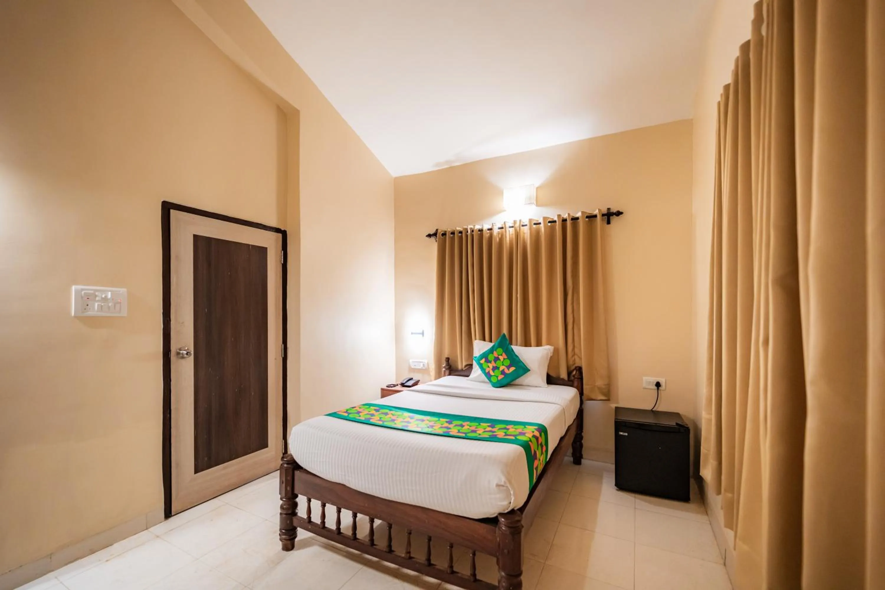 Bedroom, Bed in Treebo Sunshine Beach Resort