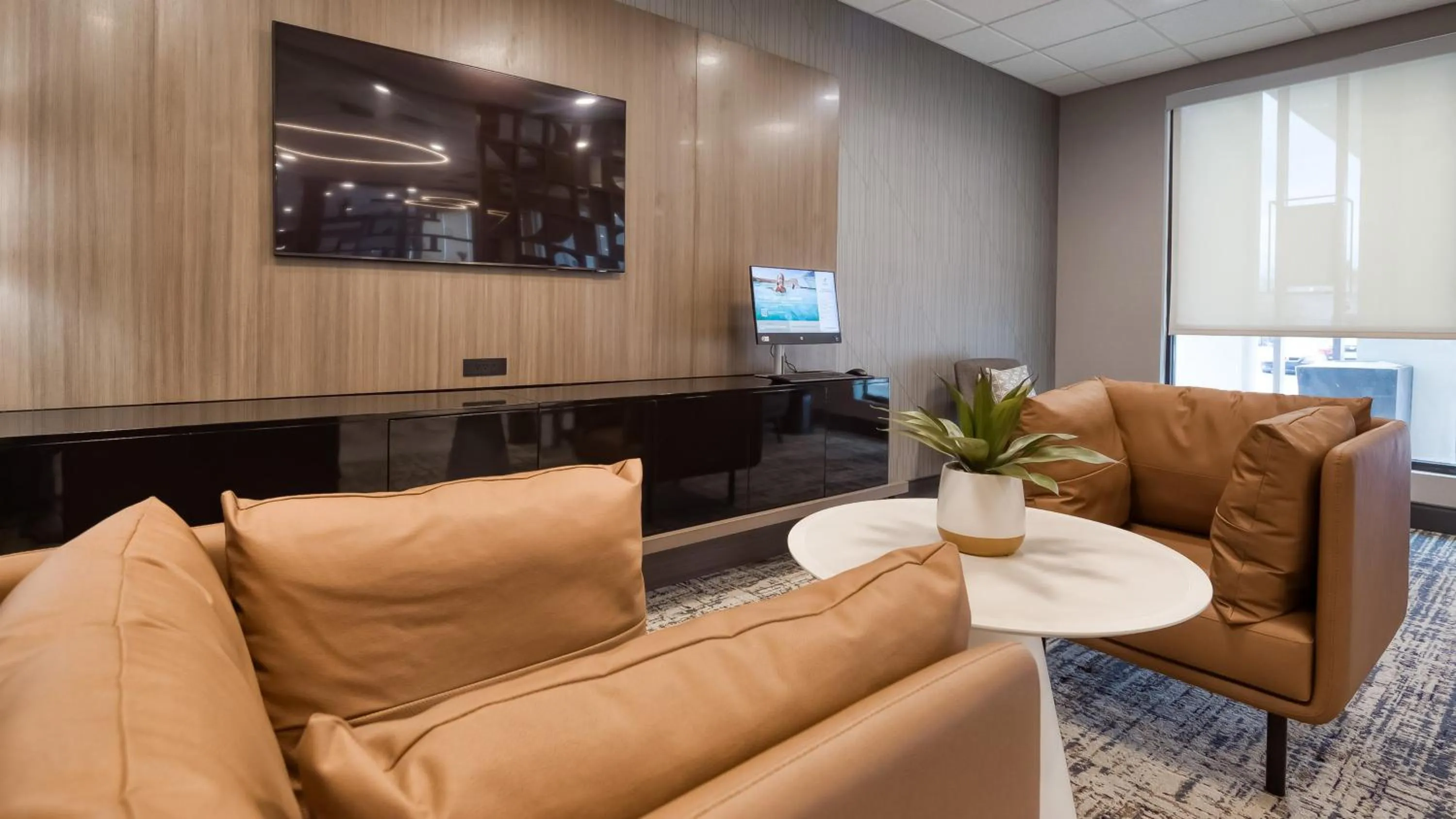 Property building in Holiday Inn Nashville Airport by IHG