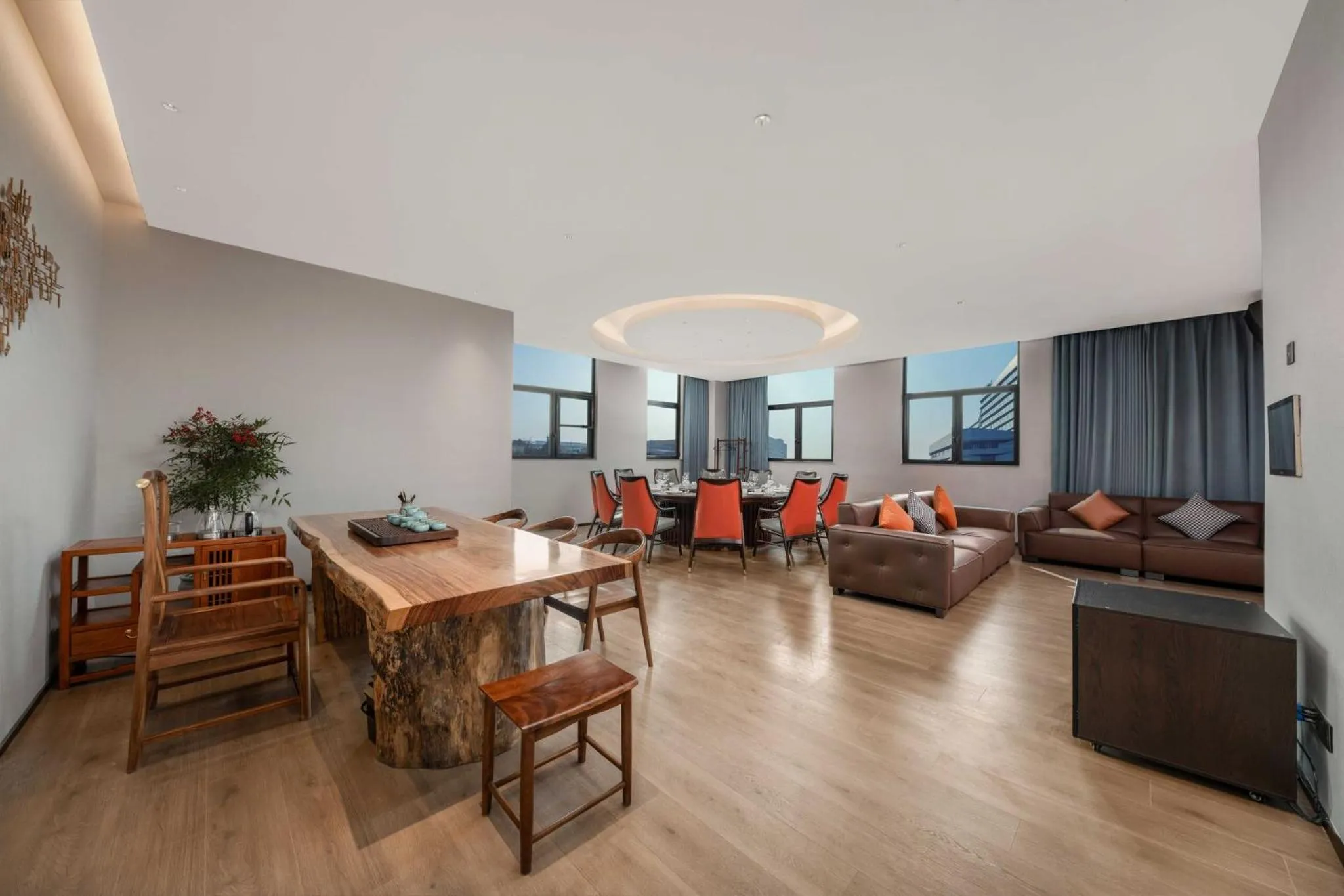 Restaurant/places to eat in Holiday Inn Express Shanghai Hongqiao NECC by IHG