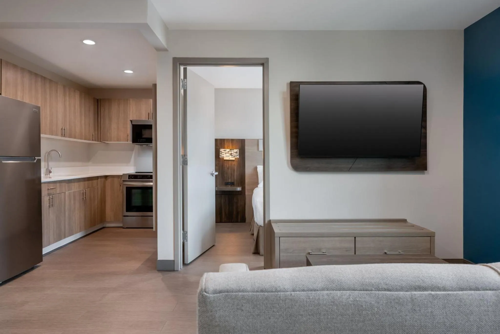 Photo of the whole room in Holiday Inn Express & Suites Bronx - Zoo Area by IHG