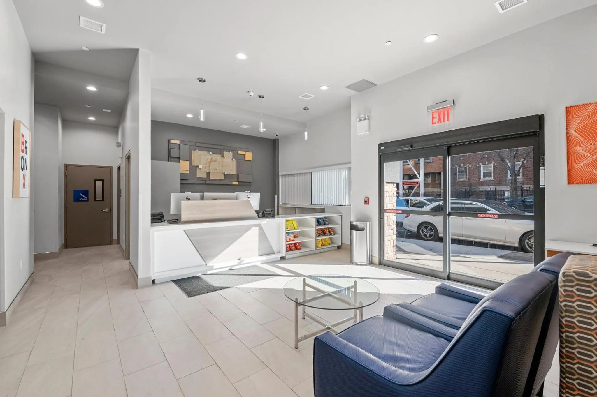 Property building in Holiday Inn Express & Suites Bronx - Zoo Area by IHG