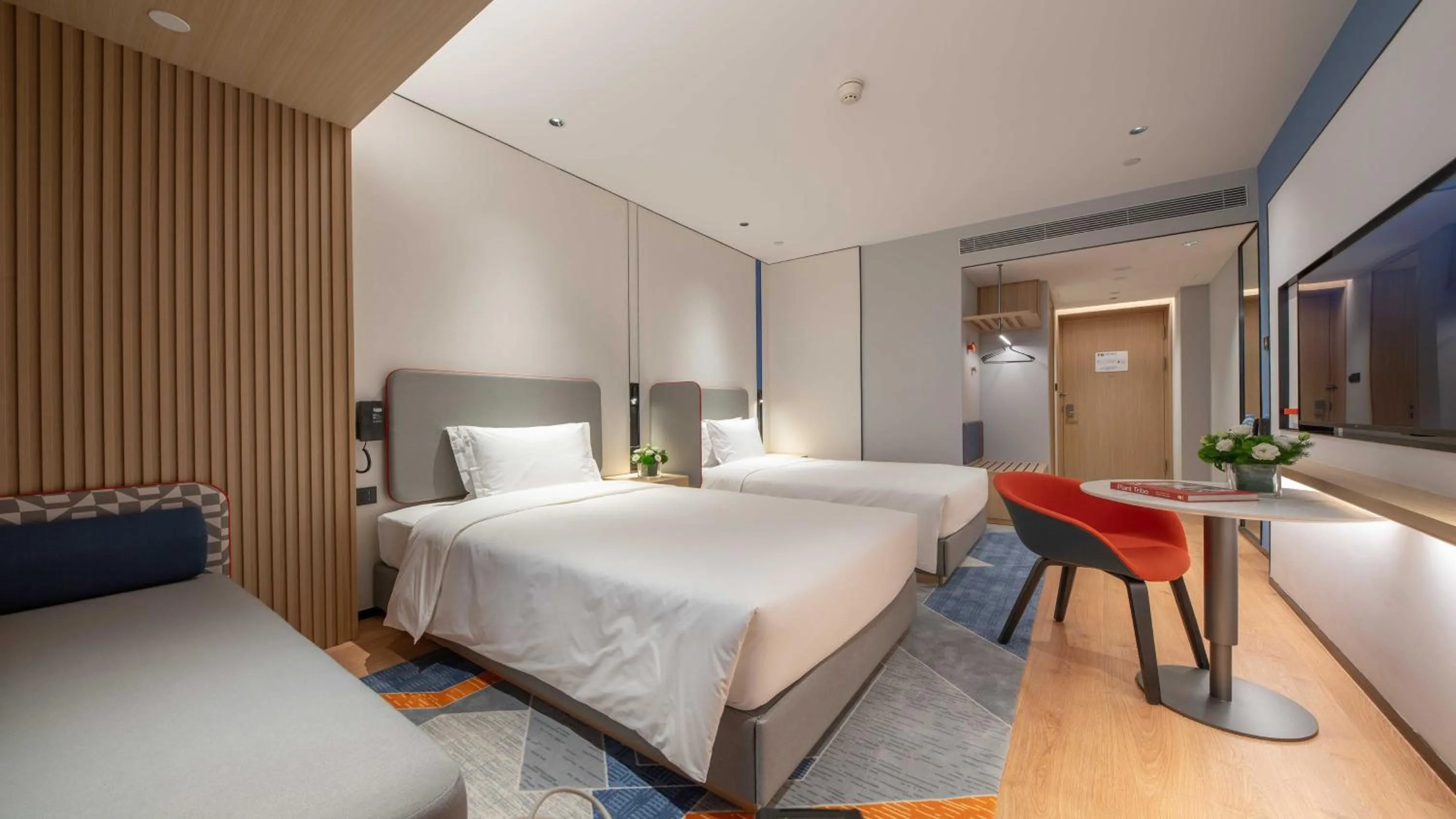 Photo of the whole room in Holiday Inn Express Guiyang Airport, an IHG Hotel