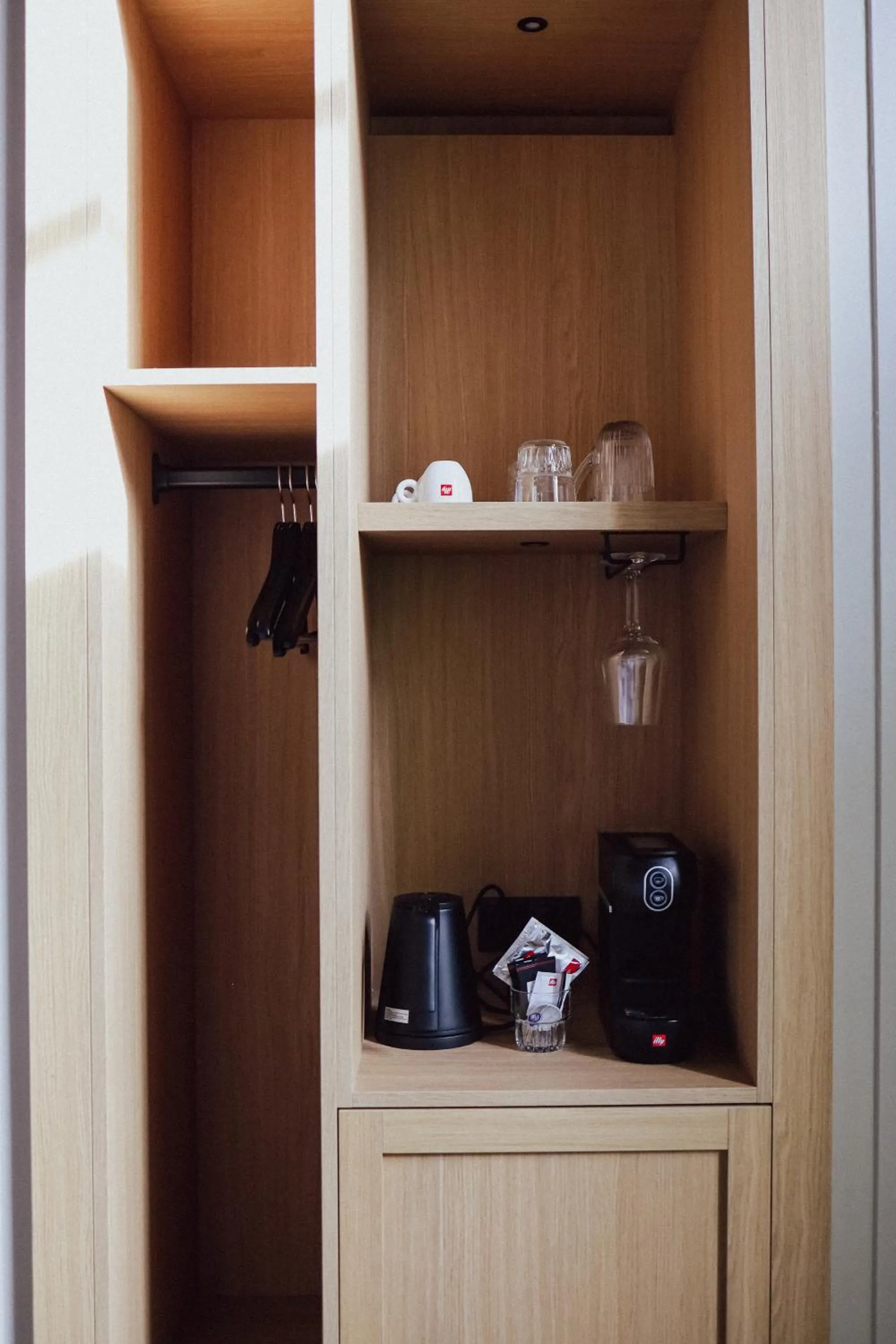 wardrobe in Hotel Ryder I Den Bosch - Vught