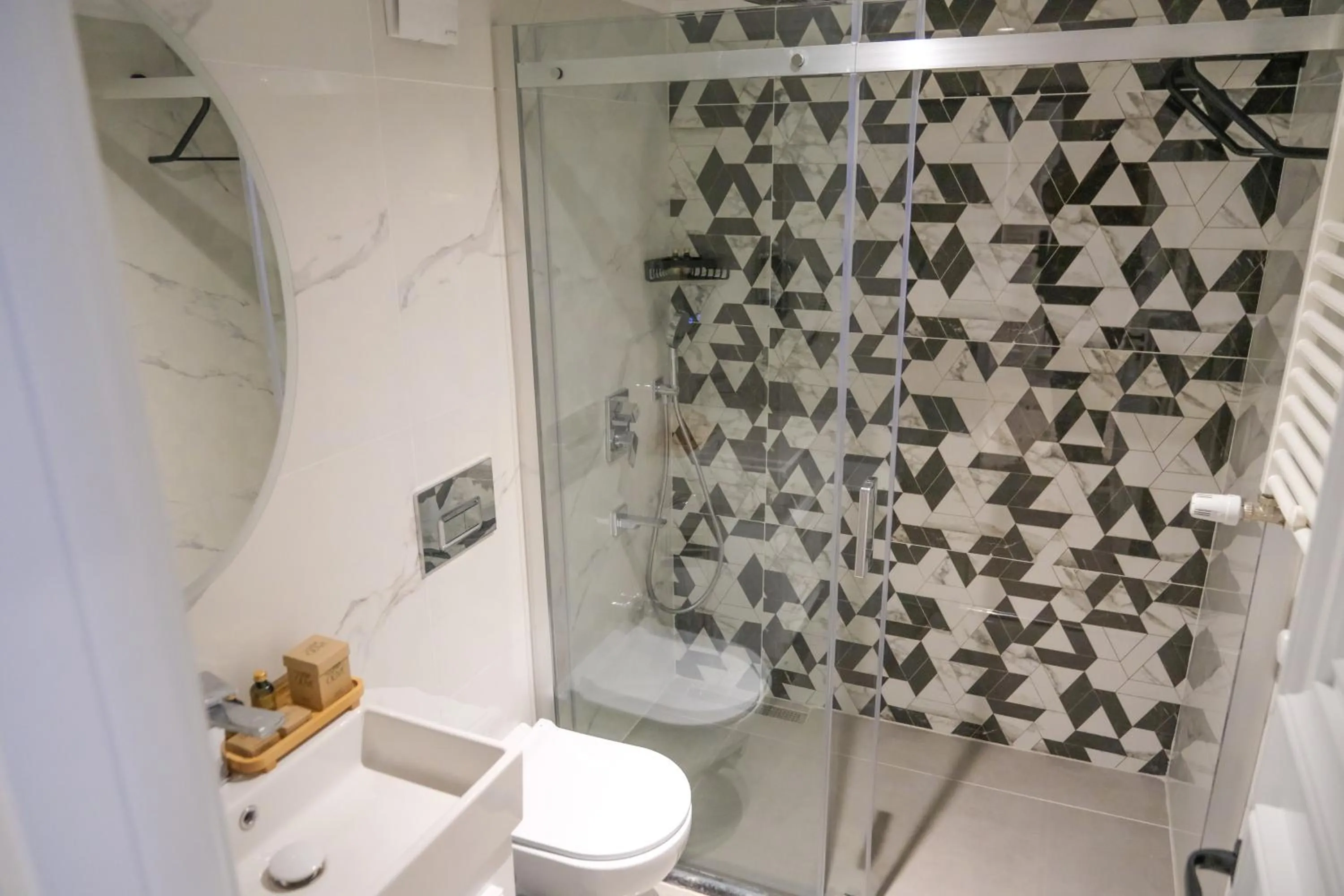 Toilet in Palazzo Suit Karaköy