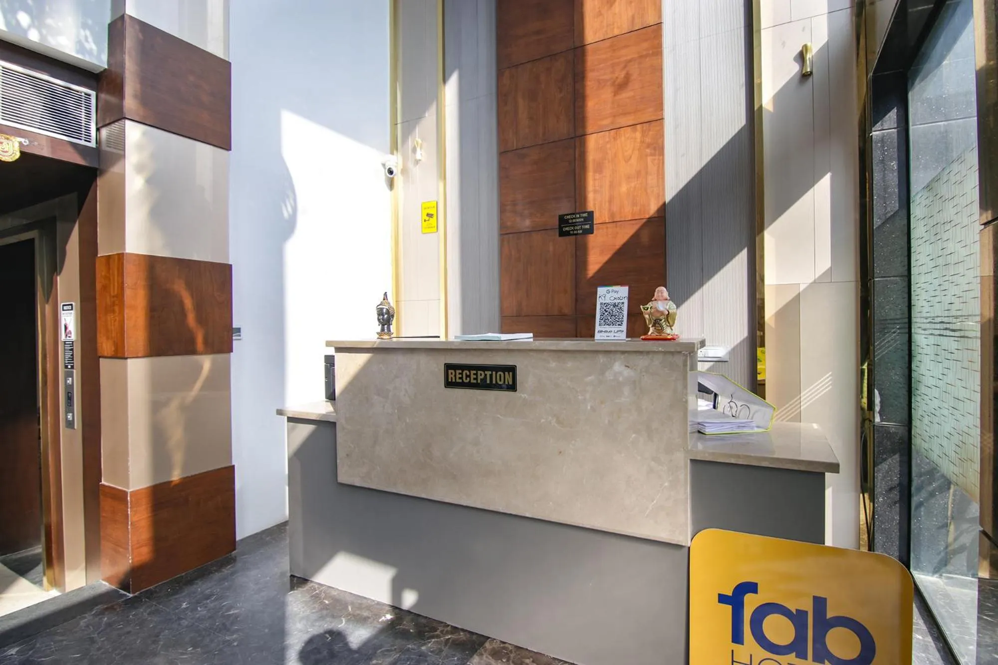 Lobby or reception in FabHotel Prime K9 Crown