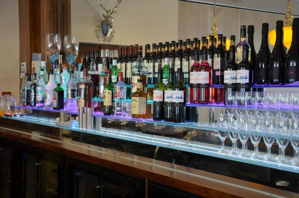 Alcoholic drinks in The Reindeer Inn