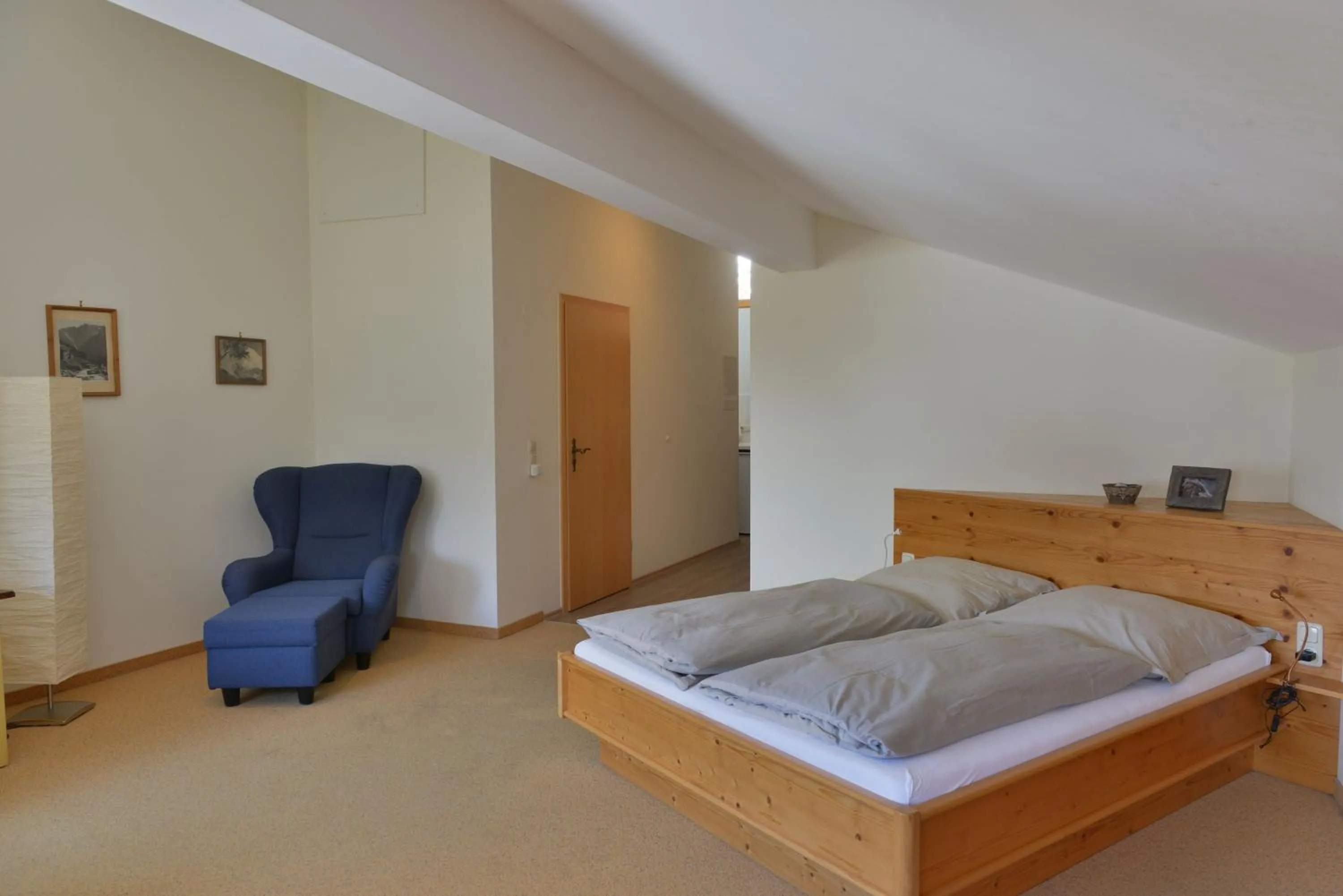 Bedroom, Bed in Bergführer-Hüsle