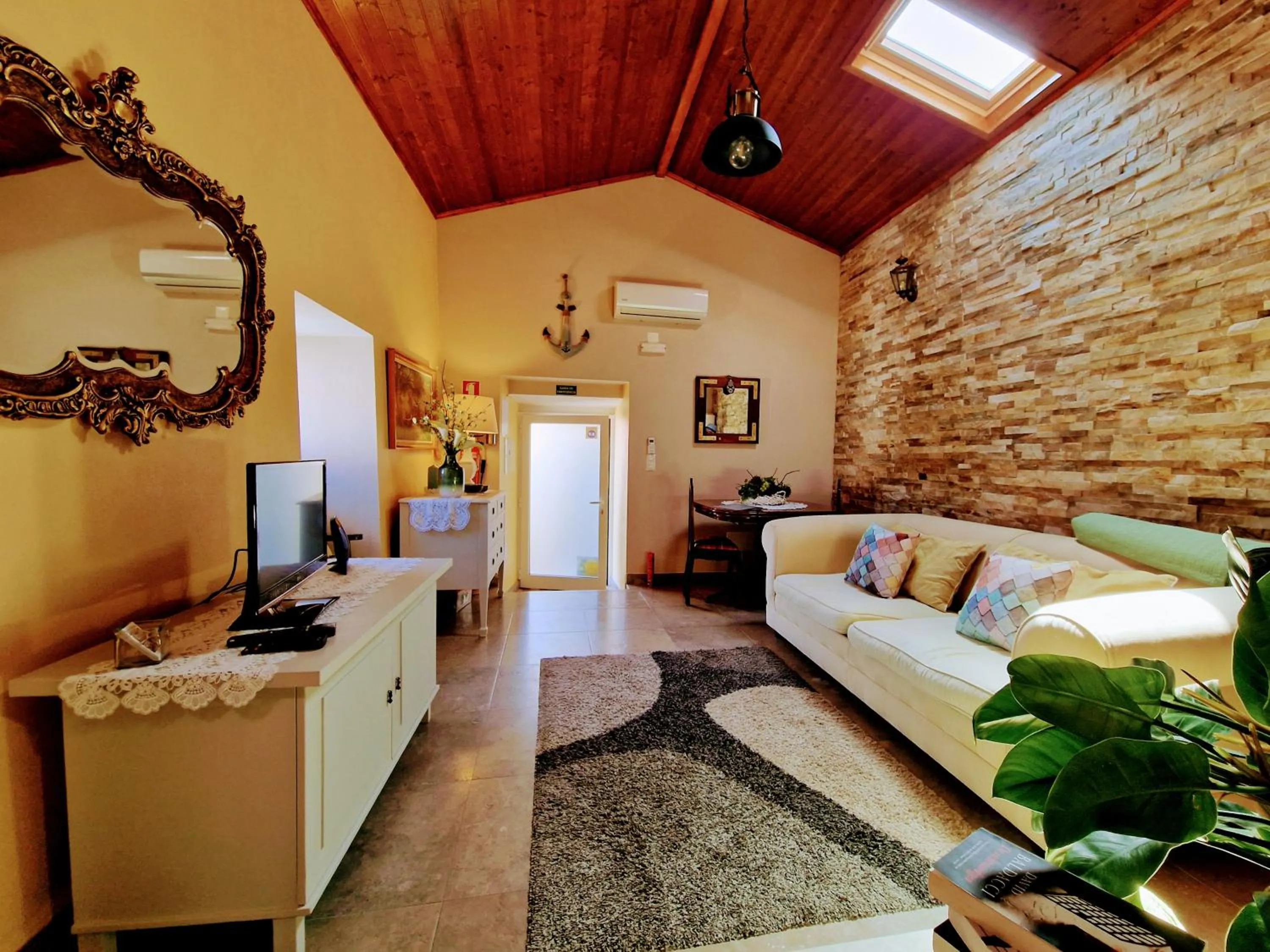 Living room in Casa das Azenhas by Lisbon Village Apartments