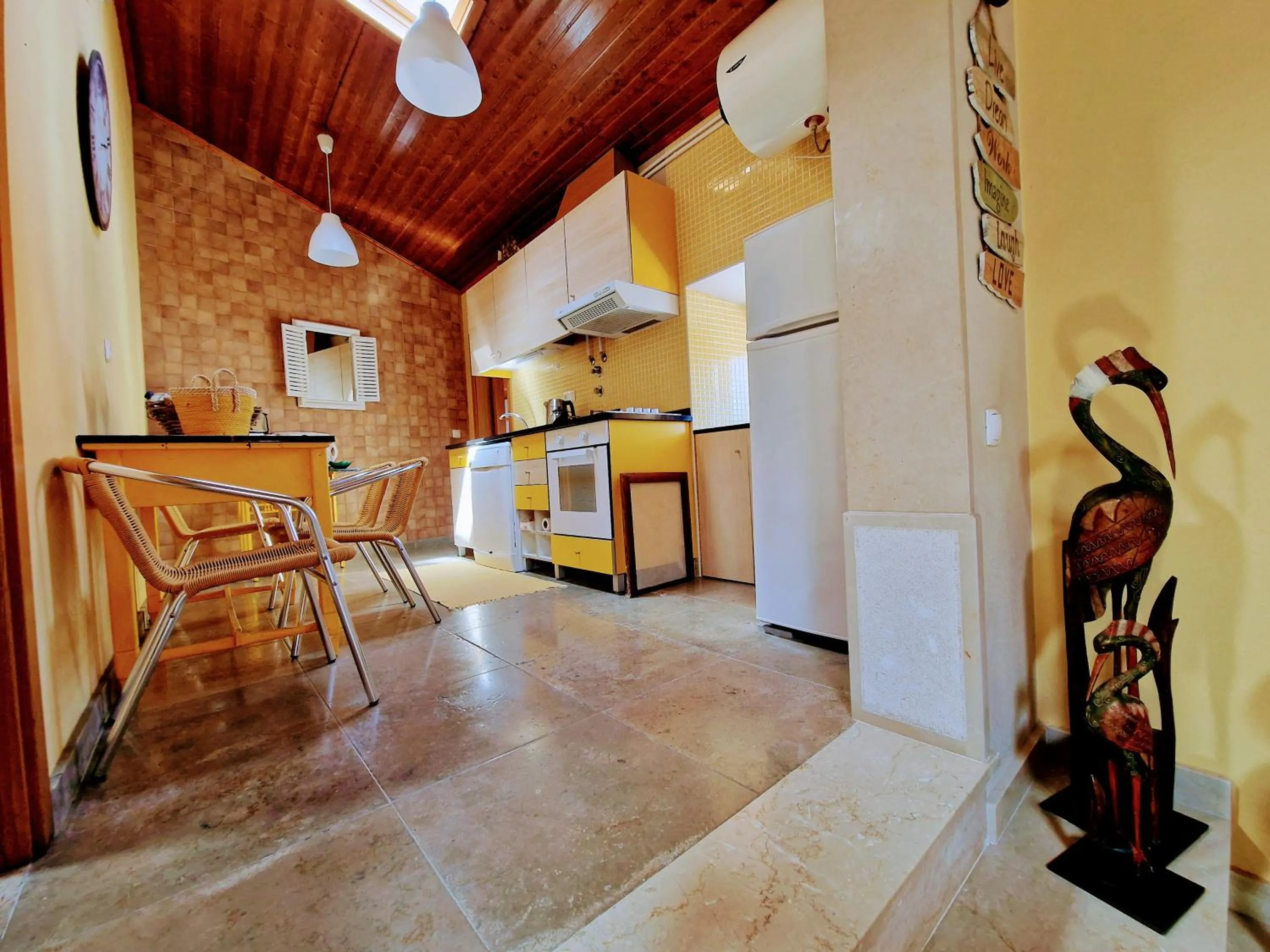 Kitchen or kitchenette in Casa das Azenhas by Lisbon Village Apartments